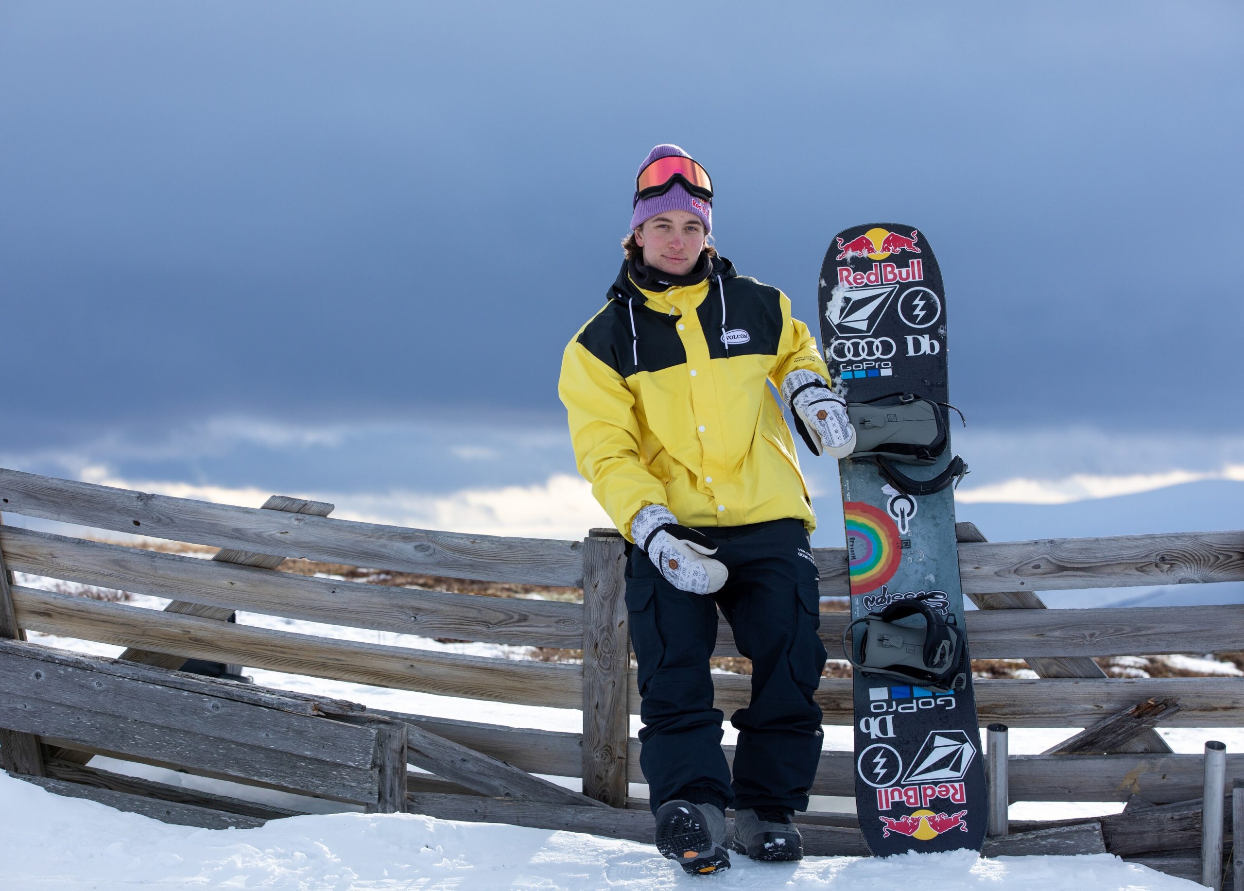Marcus Kleveland, Snowboarding sensation, Professional rider, Extreme sports, 2560x1840 HD Desktop