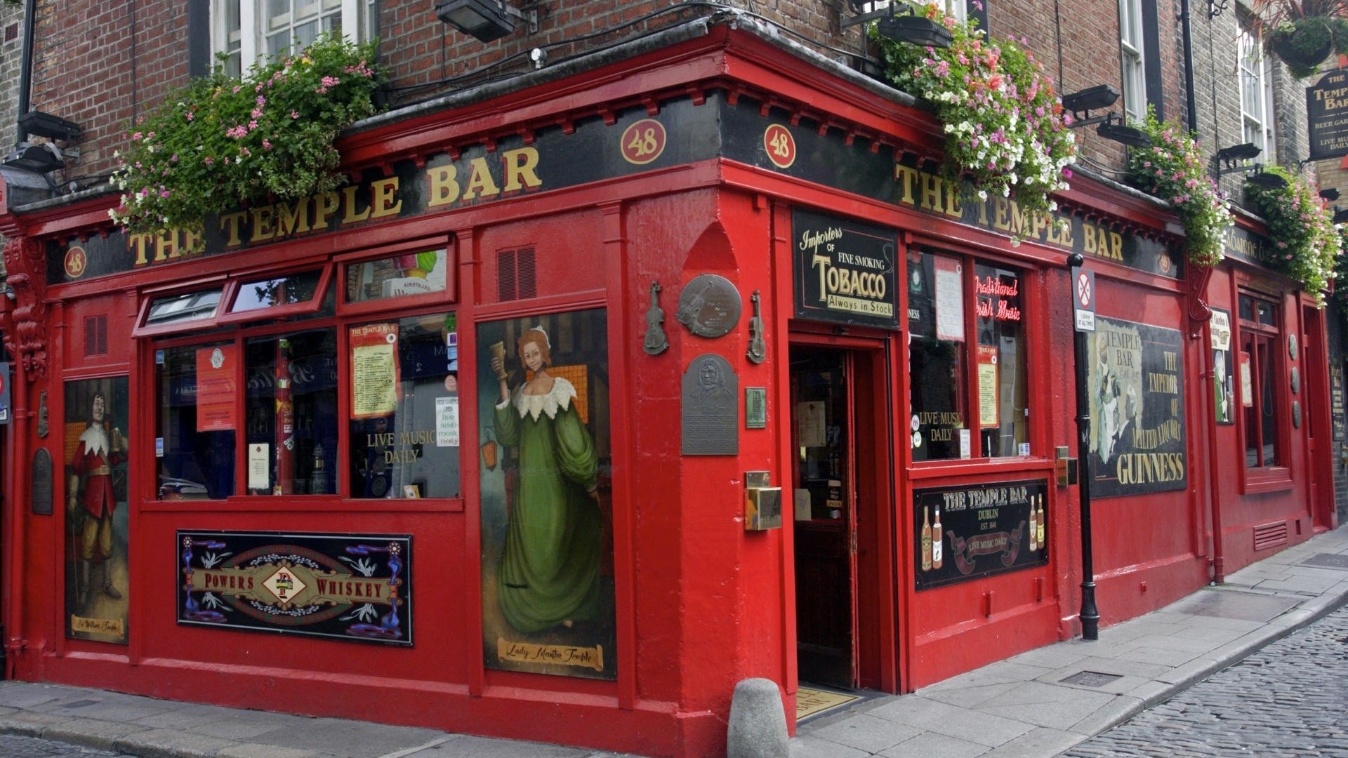 Dublin: Temple Bar, Irish pub, Landmarks. 1920x1080 Full HD Wallpaper.