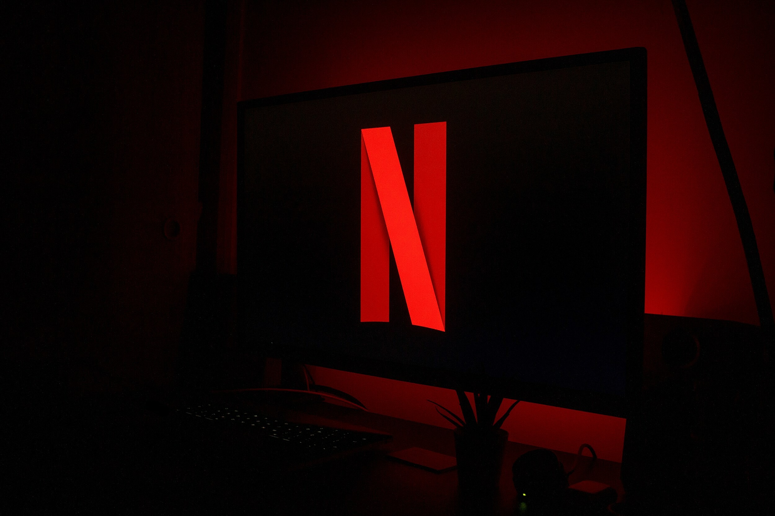 Netflix: A member of the Motion Picture Association, The first streaming company to become a member. 2500x1670 HD Wallpaper.