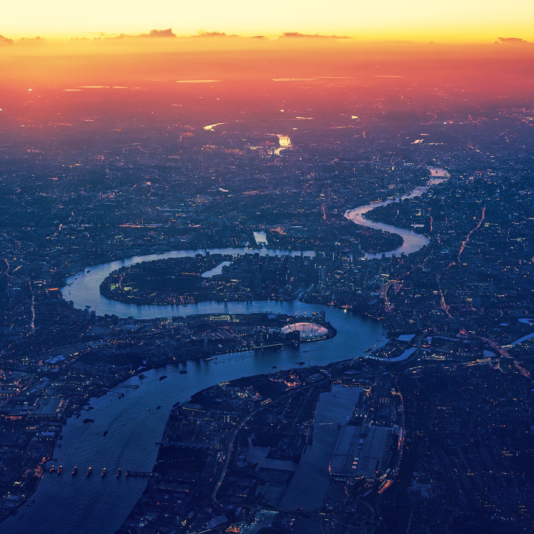 River Thames, London, Aerial view, iPad Air, 2050x2050 HD Handy