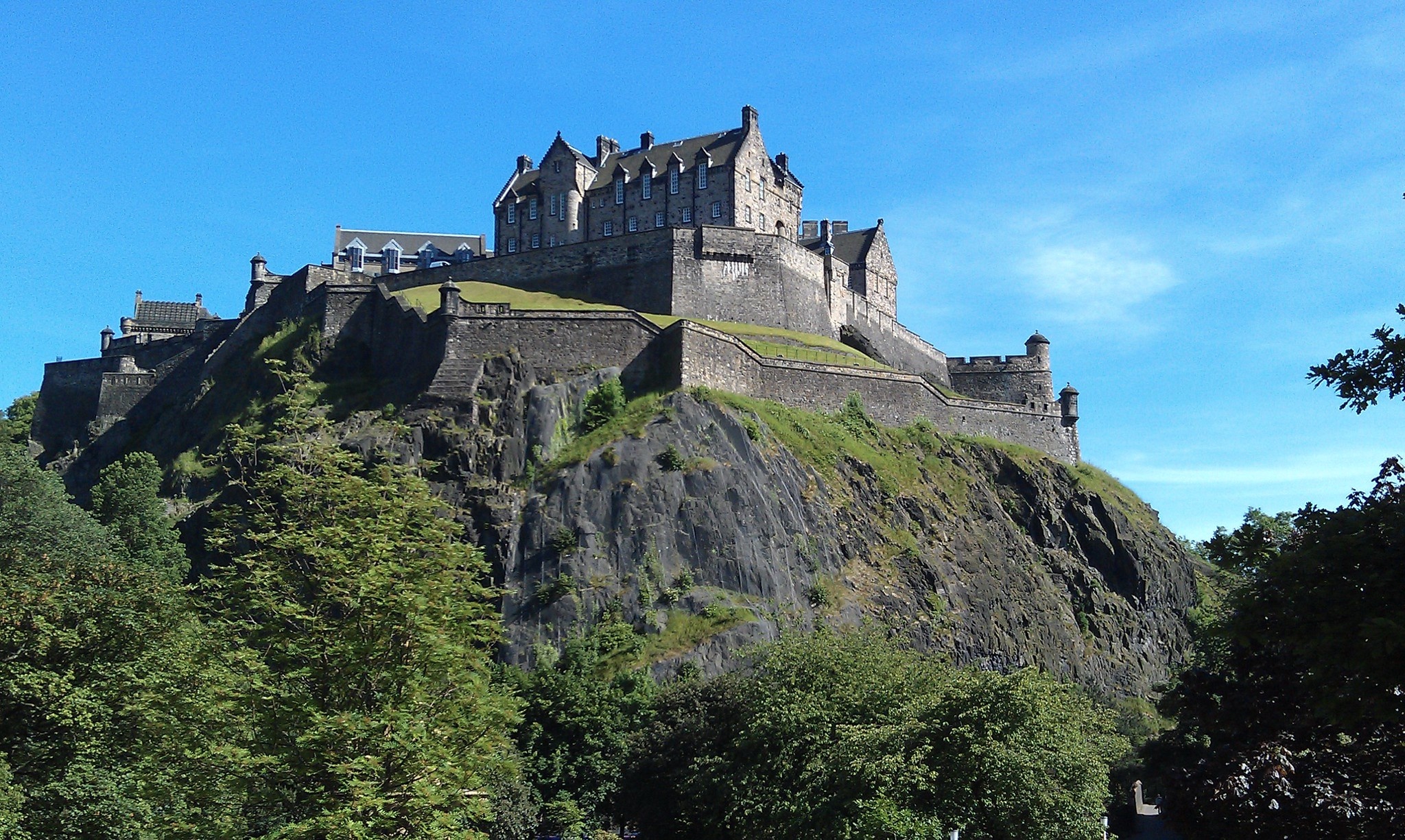 Edinburgh Castle, Travels, Illustrated history, World encyclopedia, 2050x1230 HD Desktop