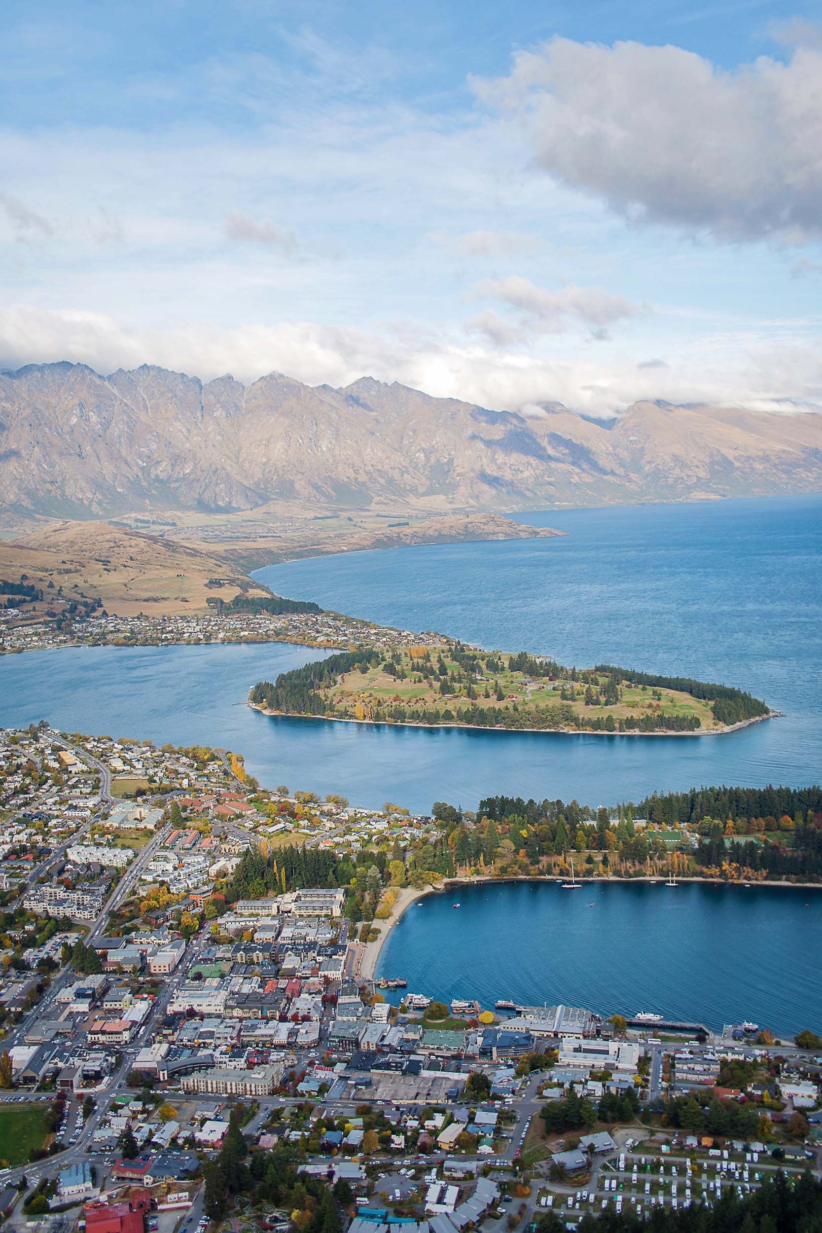 Queenstown travel guide, New Zealand adventure, 1670x2500 HD Phone