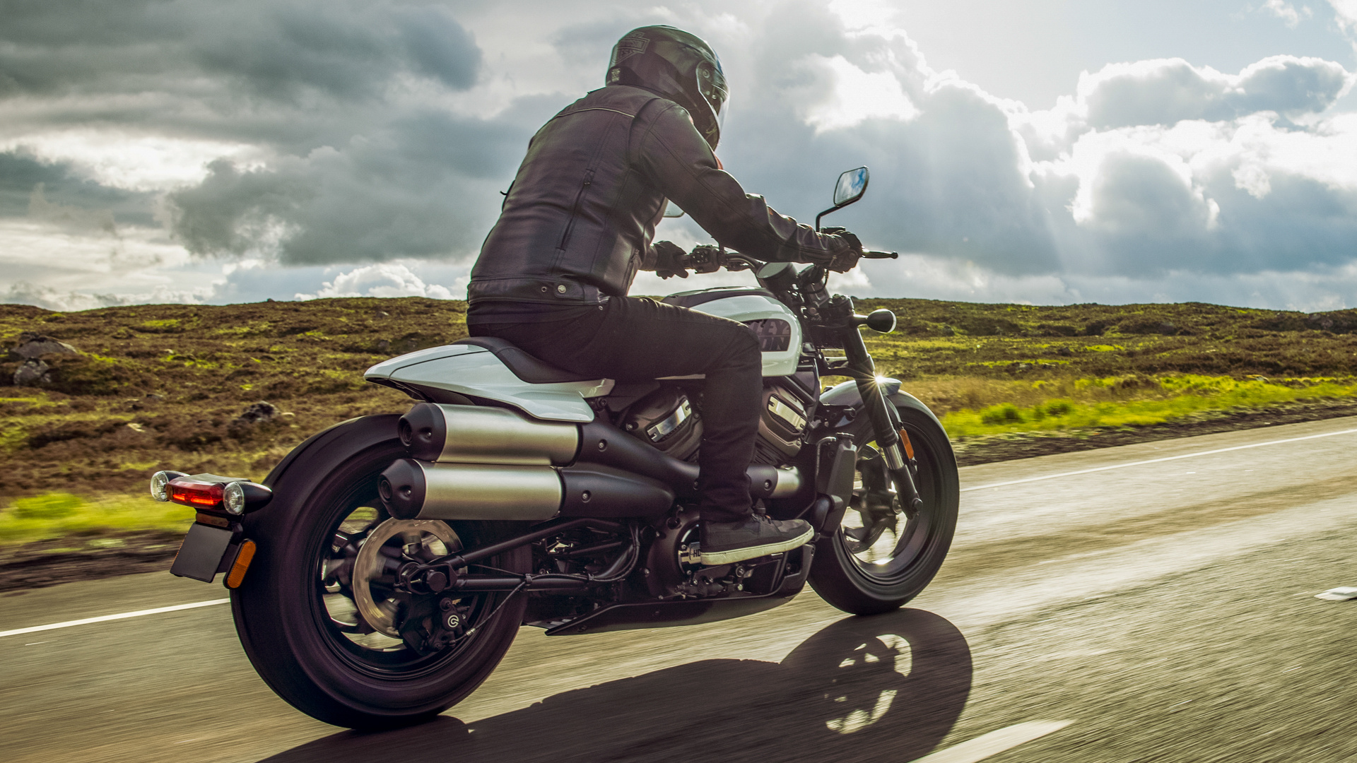 Harley-Davidson Sportster S, Impressive bike, Exhilarating ride, Motorcycle innovation, 1920x1080 Full HD Desktop