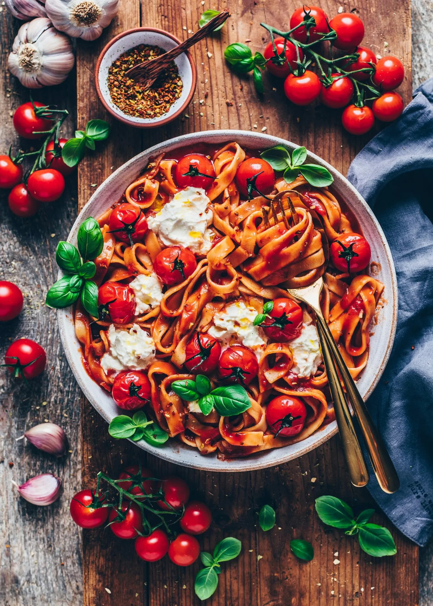 Creamy tomato pasta, Vegan recipe, Bianca Zapatka, Tomato dish, 1440x2020 HD Handy