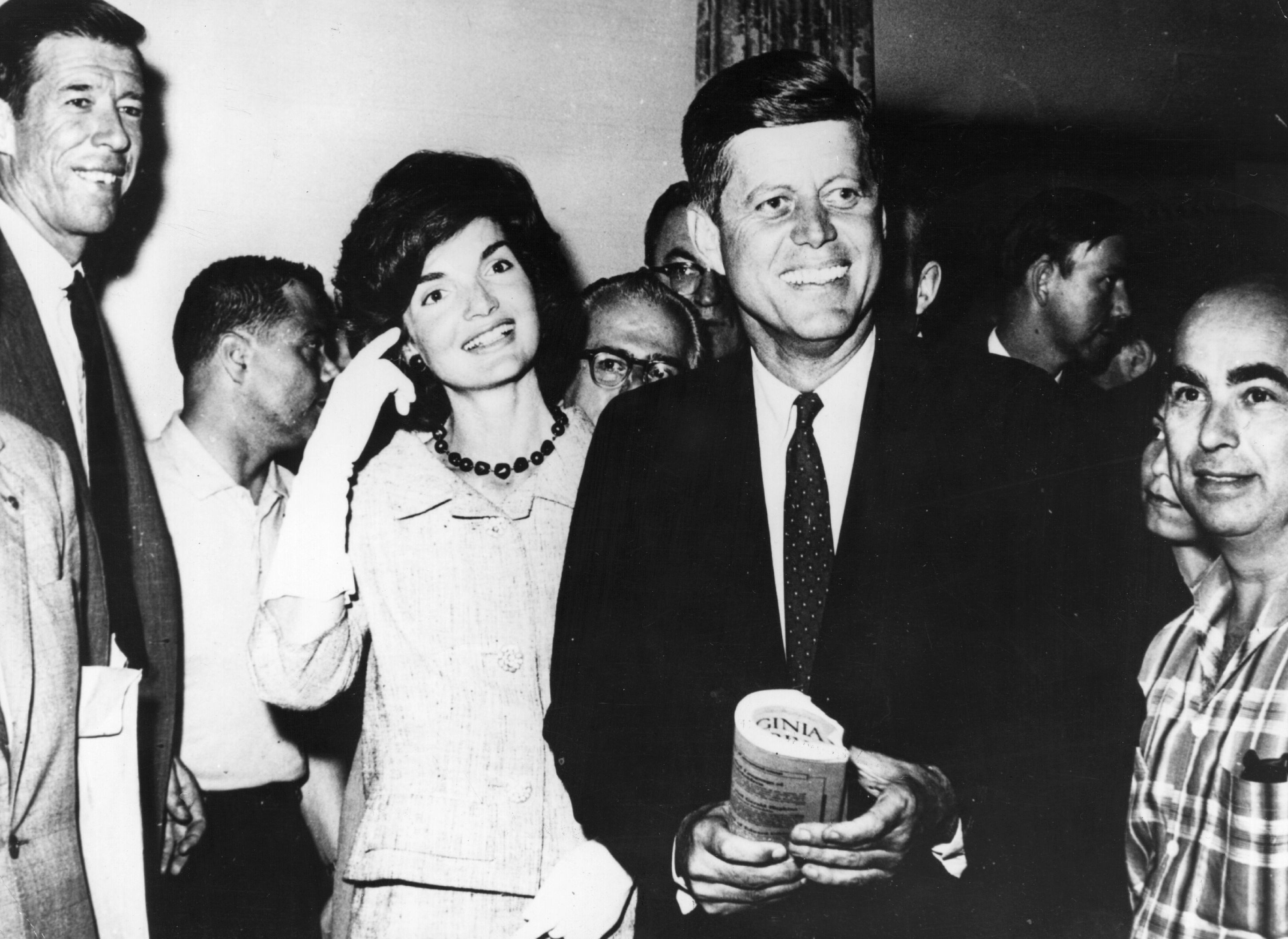 Surprising secrets, JFK and Jackie Kennedy, 2910x2120 HD Desktop