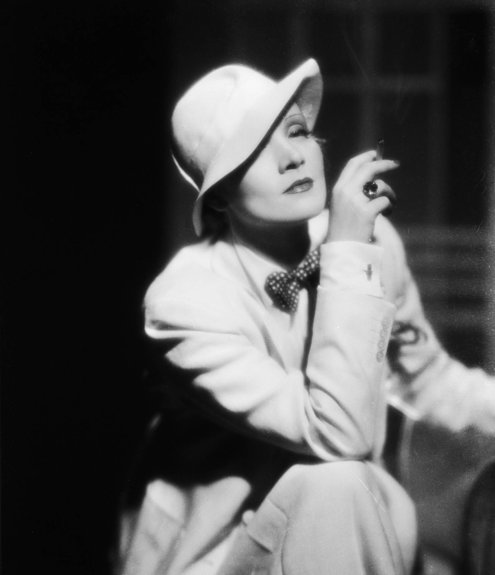Marlene Dietrich Celebs, Marlene Dietrich photo, Fanpop, Marlene Dietrich, 1690x1970 HD Phone