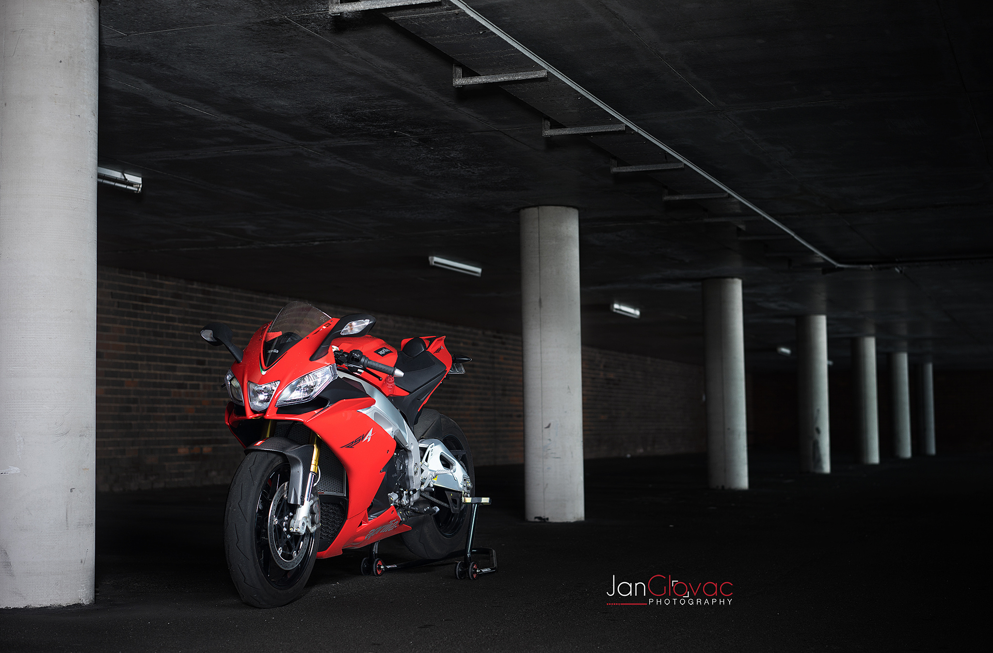 Aprilia RSV4, Photoshoot by Jan Glovac, Perth photographer, Motorbike photography, 2050x1350 HD Desktop