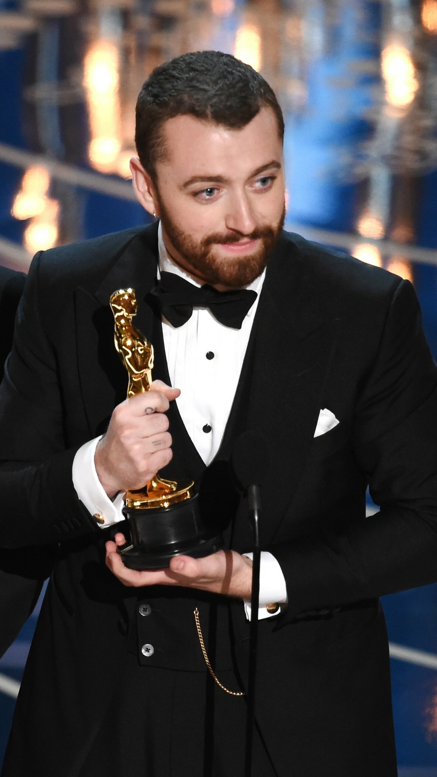 Sam Smith: Oscar 2016, "Like I Can" reached the top ten in the UK. 1440x2560 HD Wallpaper.