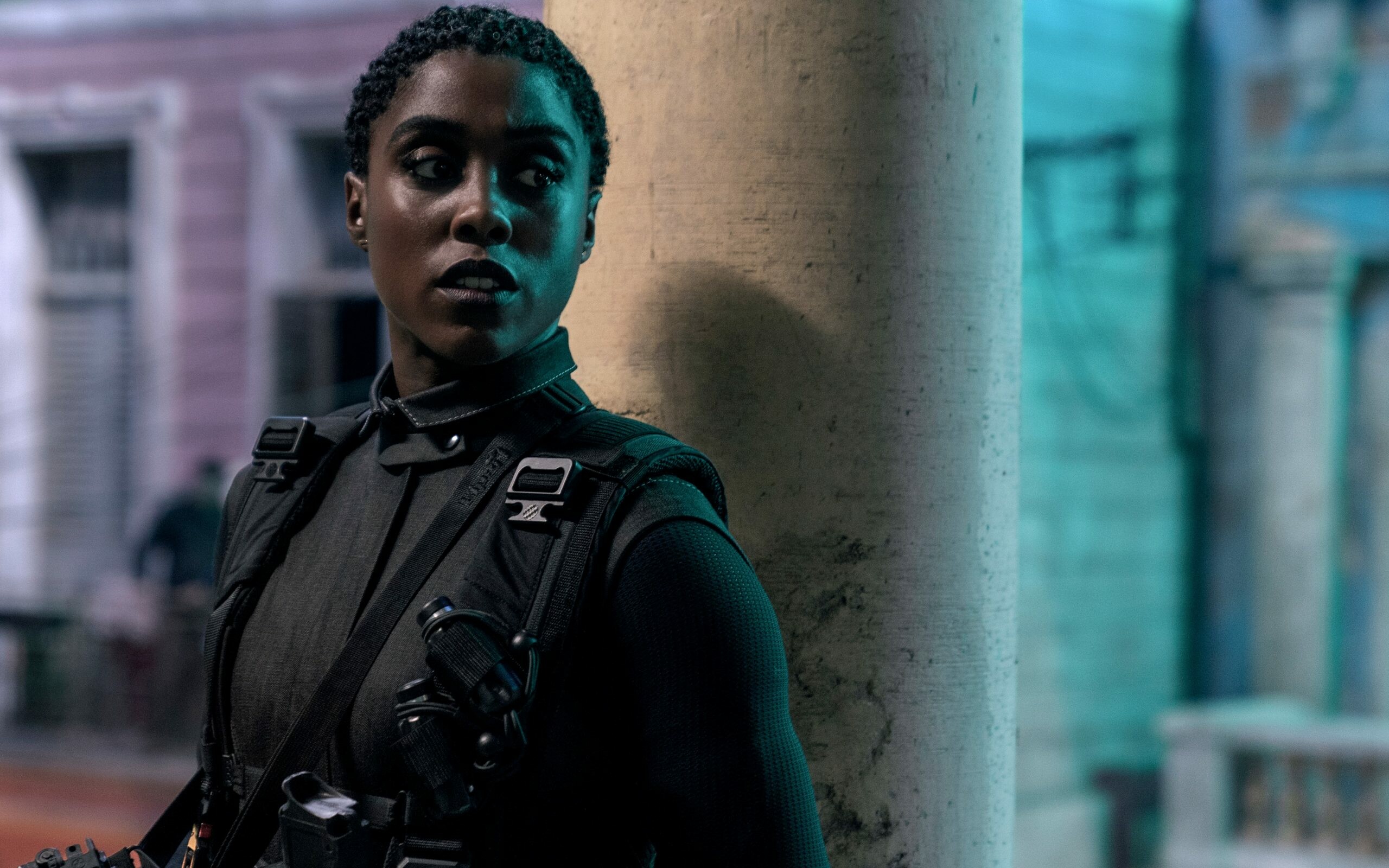 No Time to Die: Lashana Lynch as Nomi, A new "00" agent who entered active service some time after Bond's retirement and was assigned the 007 number. 2560x1600 HD Background.