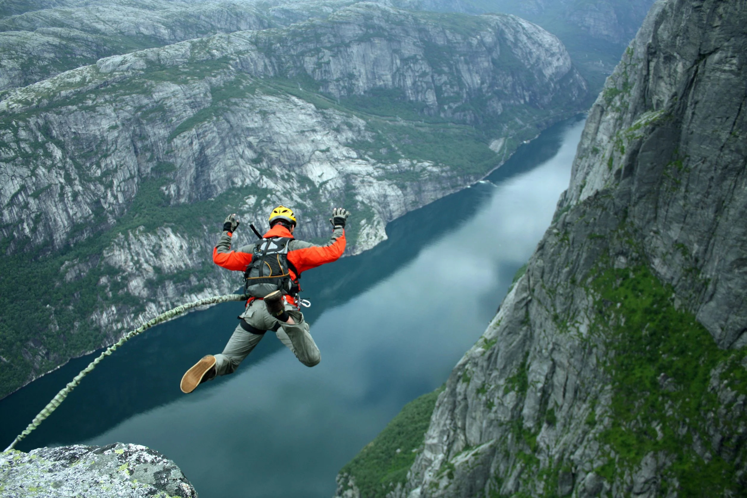 Bungee Jumping: Extreme heights free-falling, Flying near the peak of a mountain, Adrenaline activity. 2510x1680 HD Background.