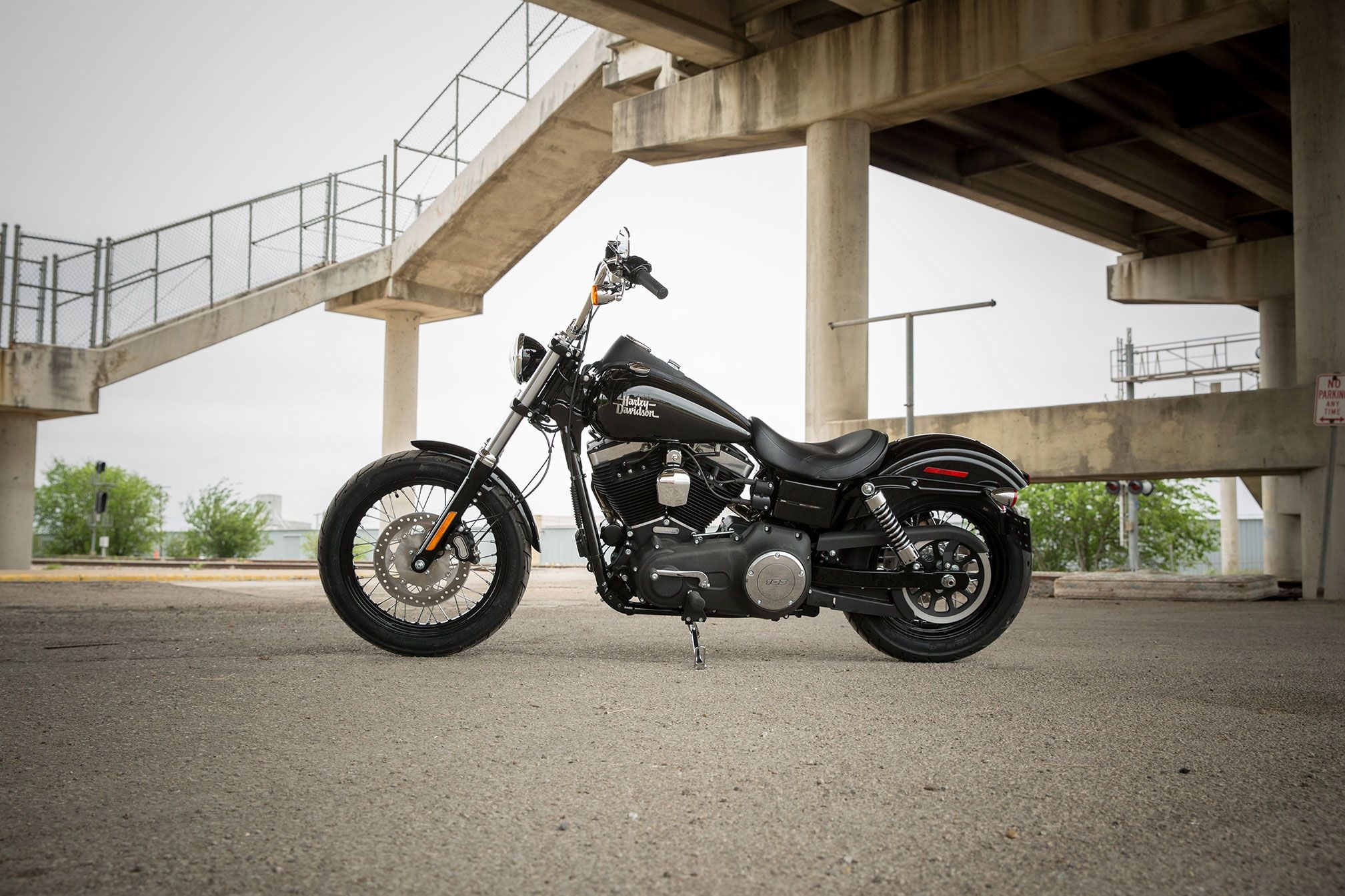 Harley-Davidson Street Bob, Badass wallpapers, Classic cruiser, Extraordinary ride, 2020x1350 HD Desktop