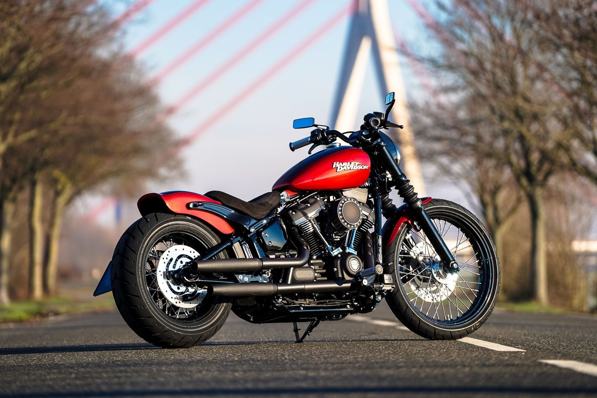 Harley-Davidson Street Bob, Red shooter customization, Thunderbike masterpiece, 1920x1280 HD Desktop