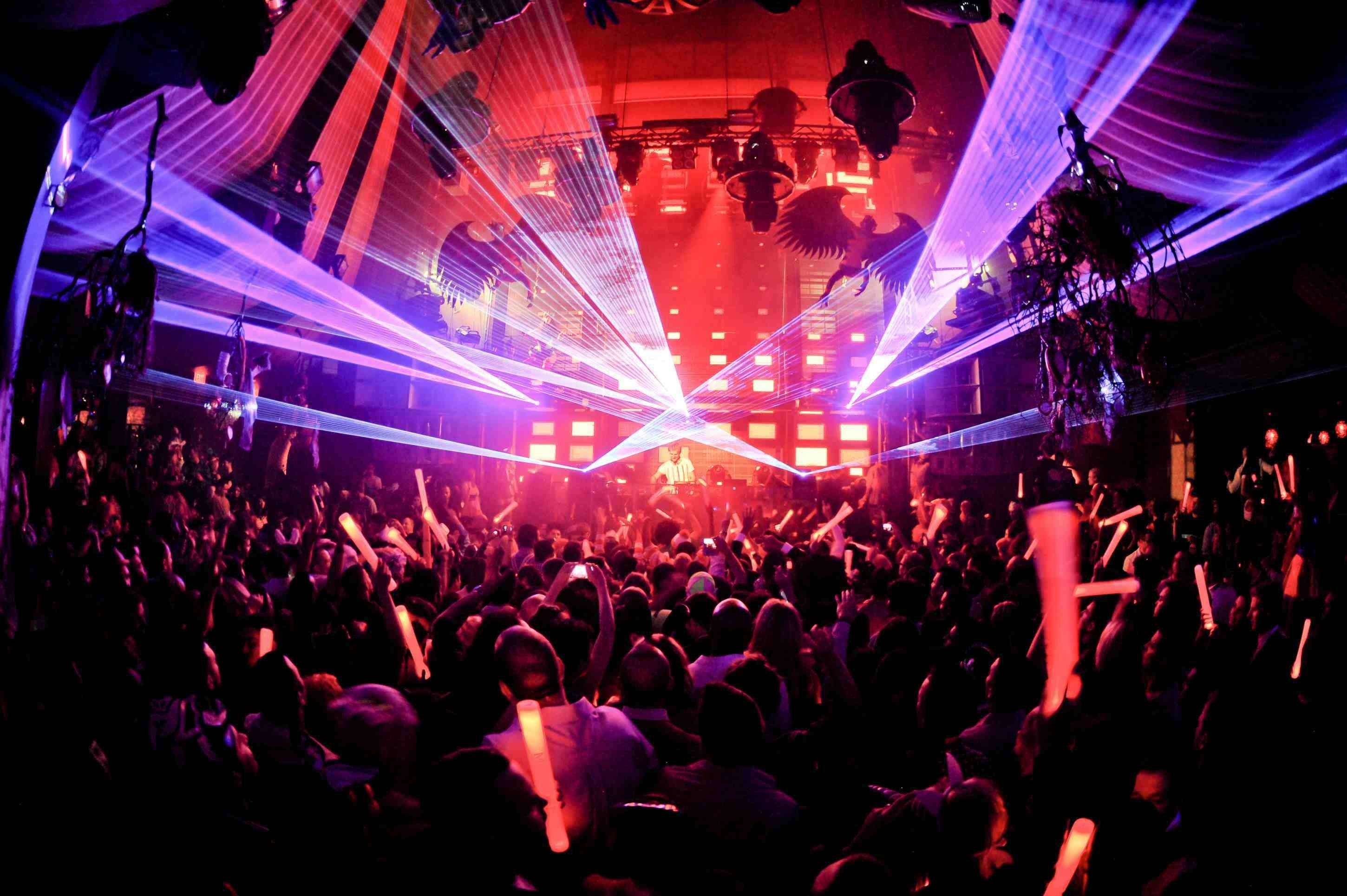 Discotheque: Nightclub, Club atmosphere, An entertainment venue during nighttime, Dance floor. 2900x1930 HD Wallpaper.