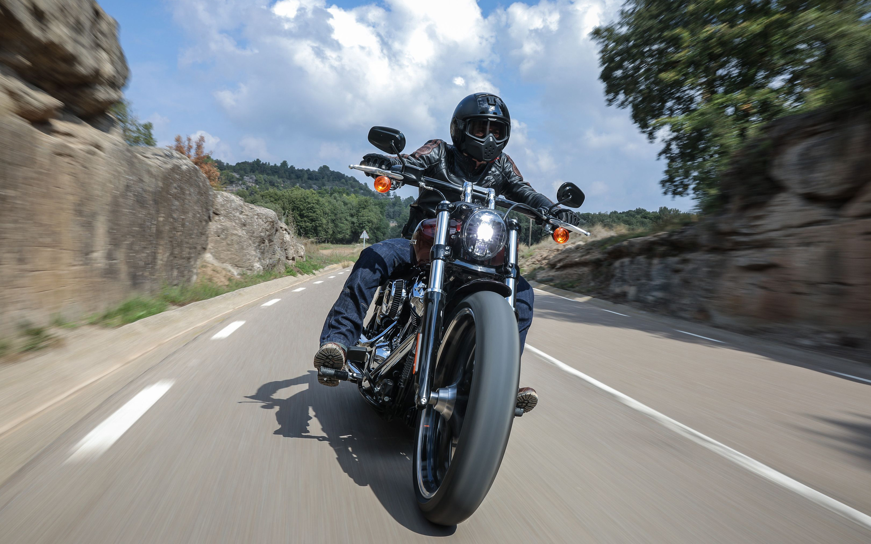 New motorcycles, Cruiser luxury motorcycles, Auto expert, Harley-Davidson, 2880x1800 HD Desktop