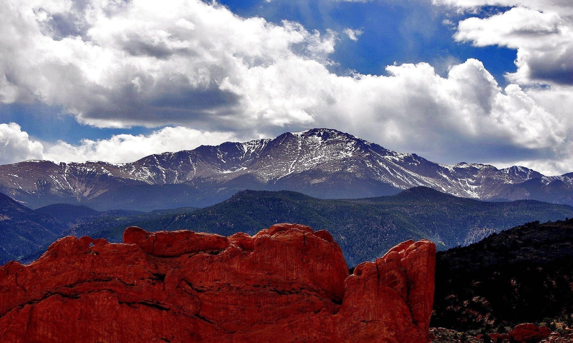 Pikes Peak, Majestic mountain, Colorado beauty, Scenic landscape, 2000x1200 HD Desktop