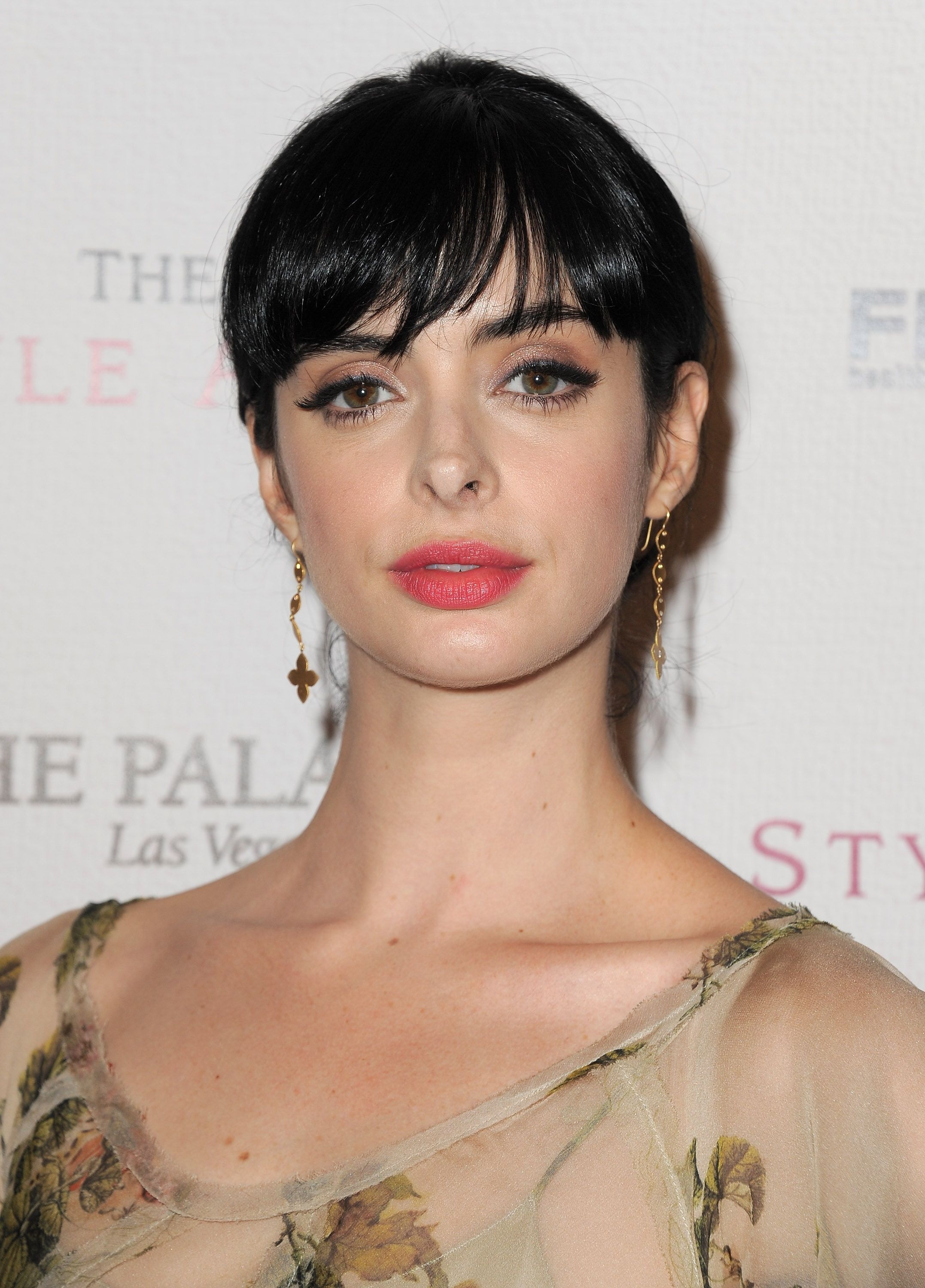 Krysten Ritter, Fashionable hairstyles, Head full of hair, Iconic looks, 2160x3000 HD Phone