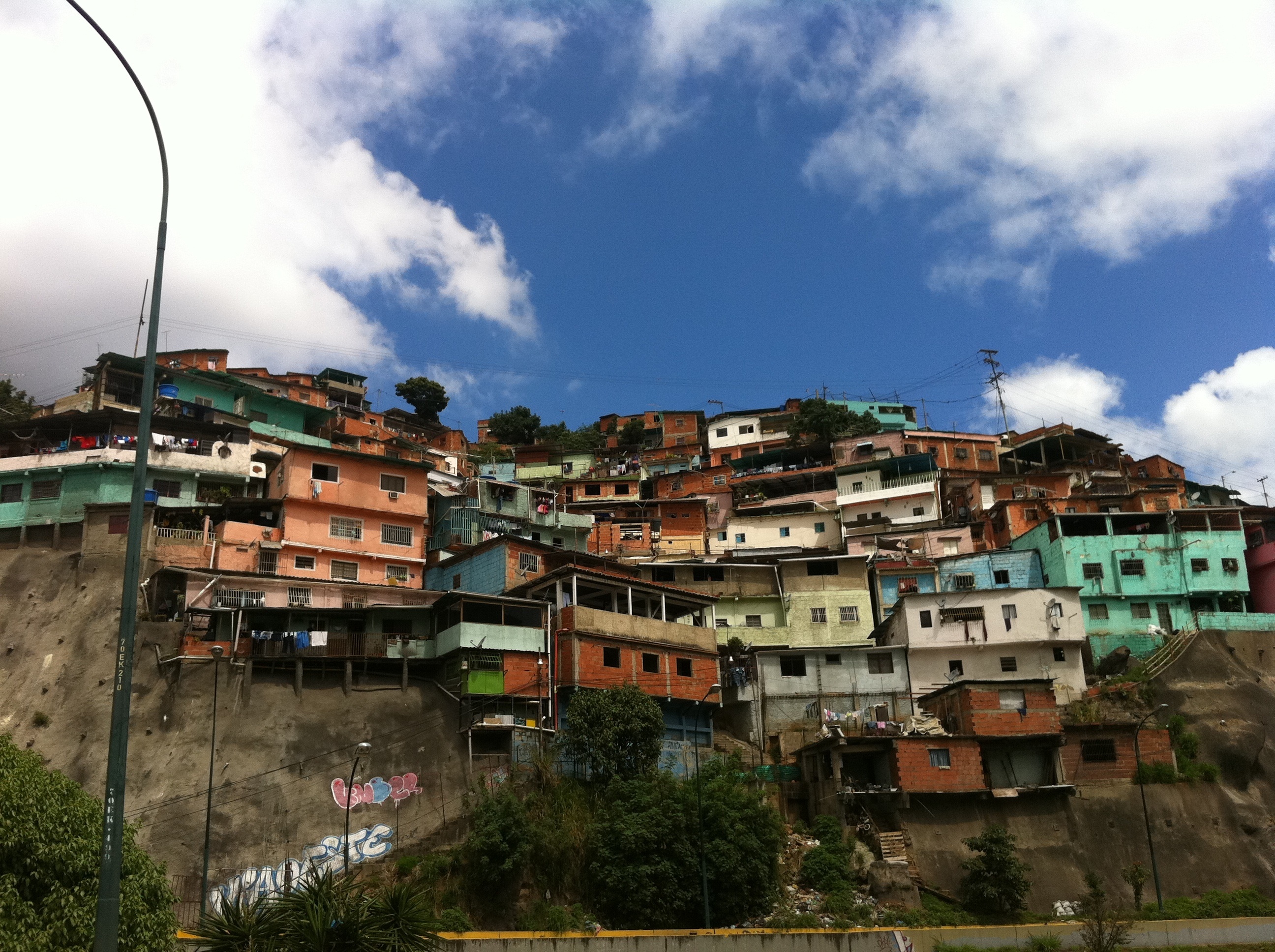 Caracas, Sky town city, Venezuelan neighborhood, 2600x1940 HD Desktop
