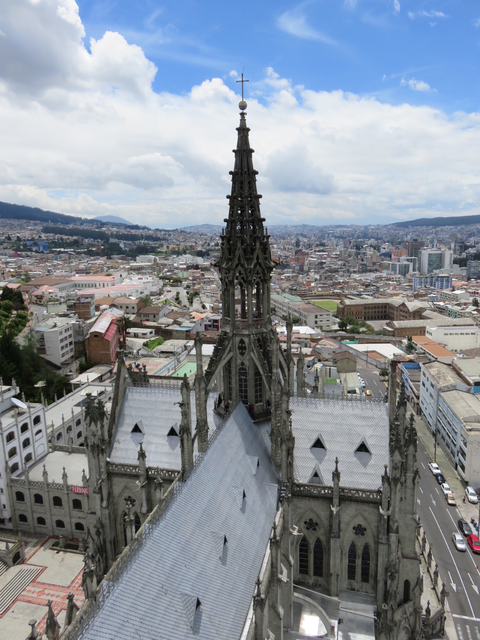 Ecuador: The Basilica of the National Vow, Quito. 1540x2050 HD Background.