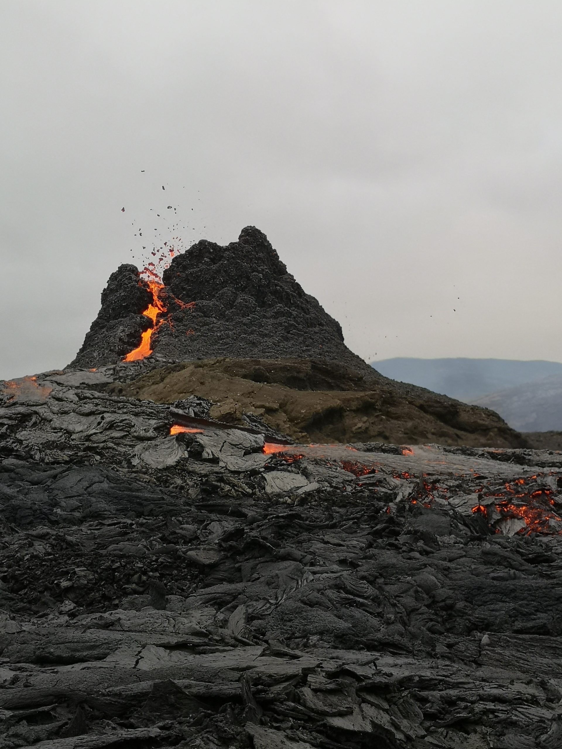 Reykjanes Update, Volcanic activity, Geological phenomena, Iceland exploration, 1920x2560 HD Handy