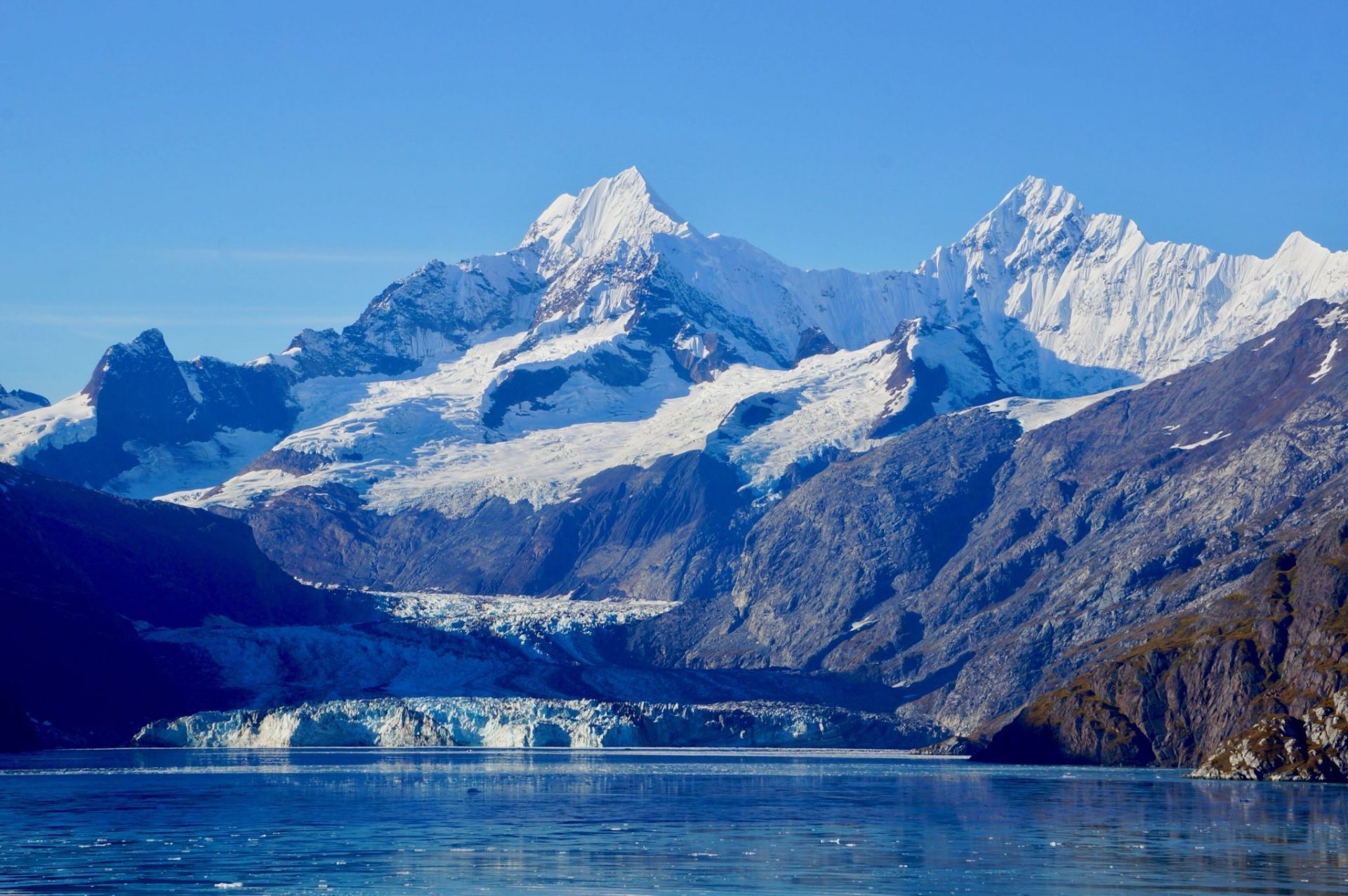 Travel inspiration, Raw beauty of Alaska, Voyage into Glacier Bay, Nature's masterpiece, 1920x1280 HD Desktop