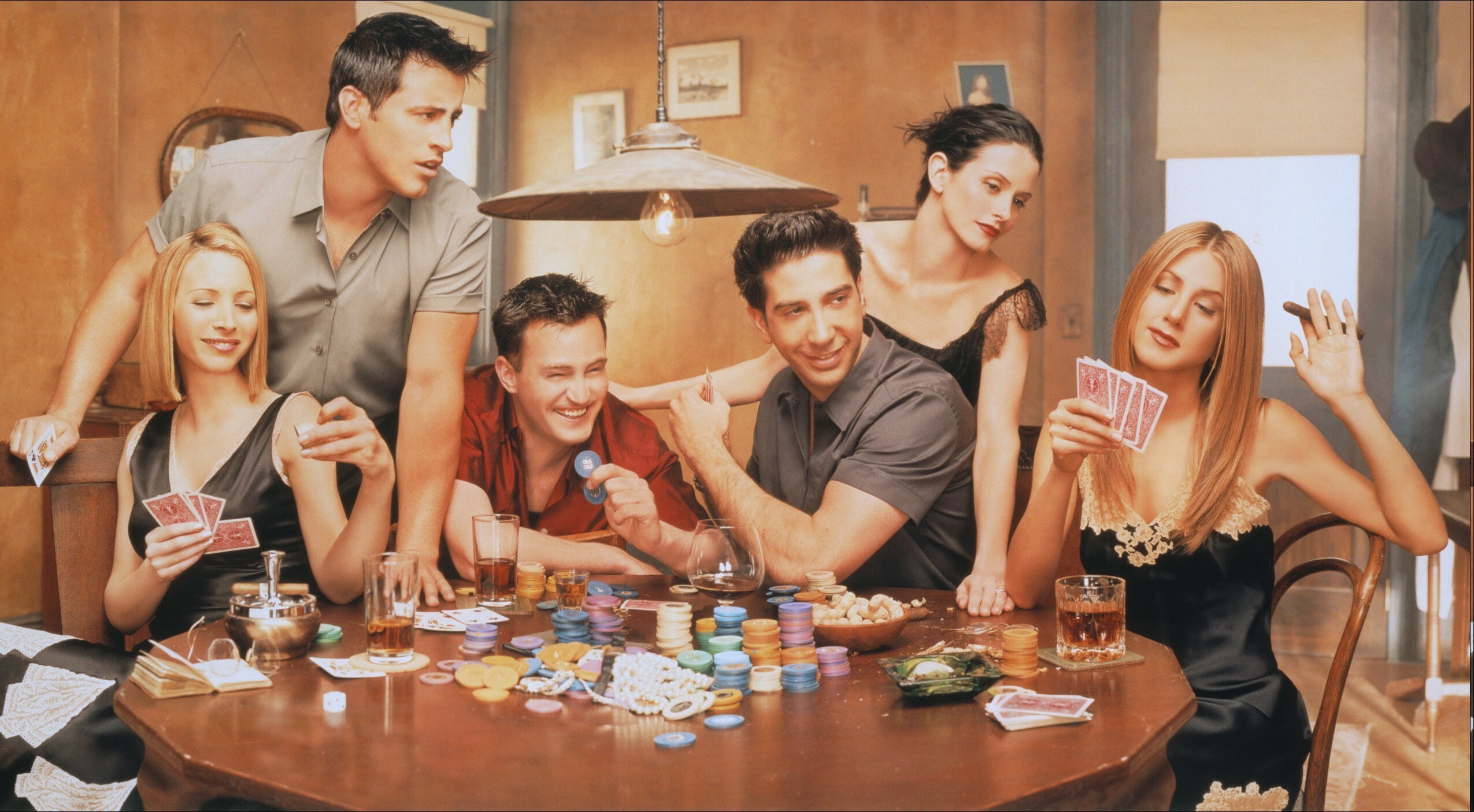 Friends (TV Series): Phoebe Buffay, Rachel Green, Monica Geller. 2550x1410 HD Background.