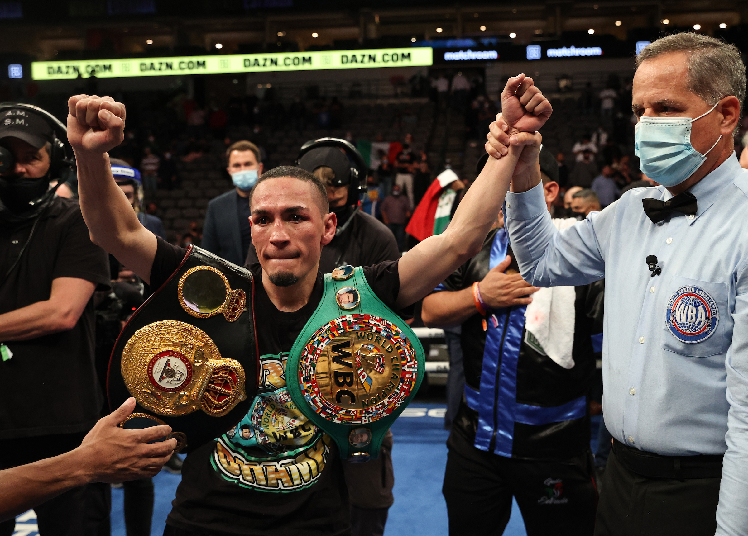 Juan Francisco Estrada, Unifying titles, Split decision victory, Bite Down Boxing coverage, 2400x1730 HD Desktop