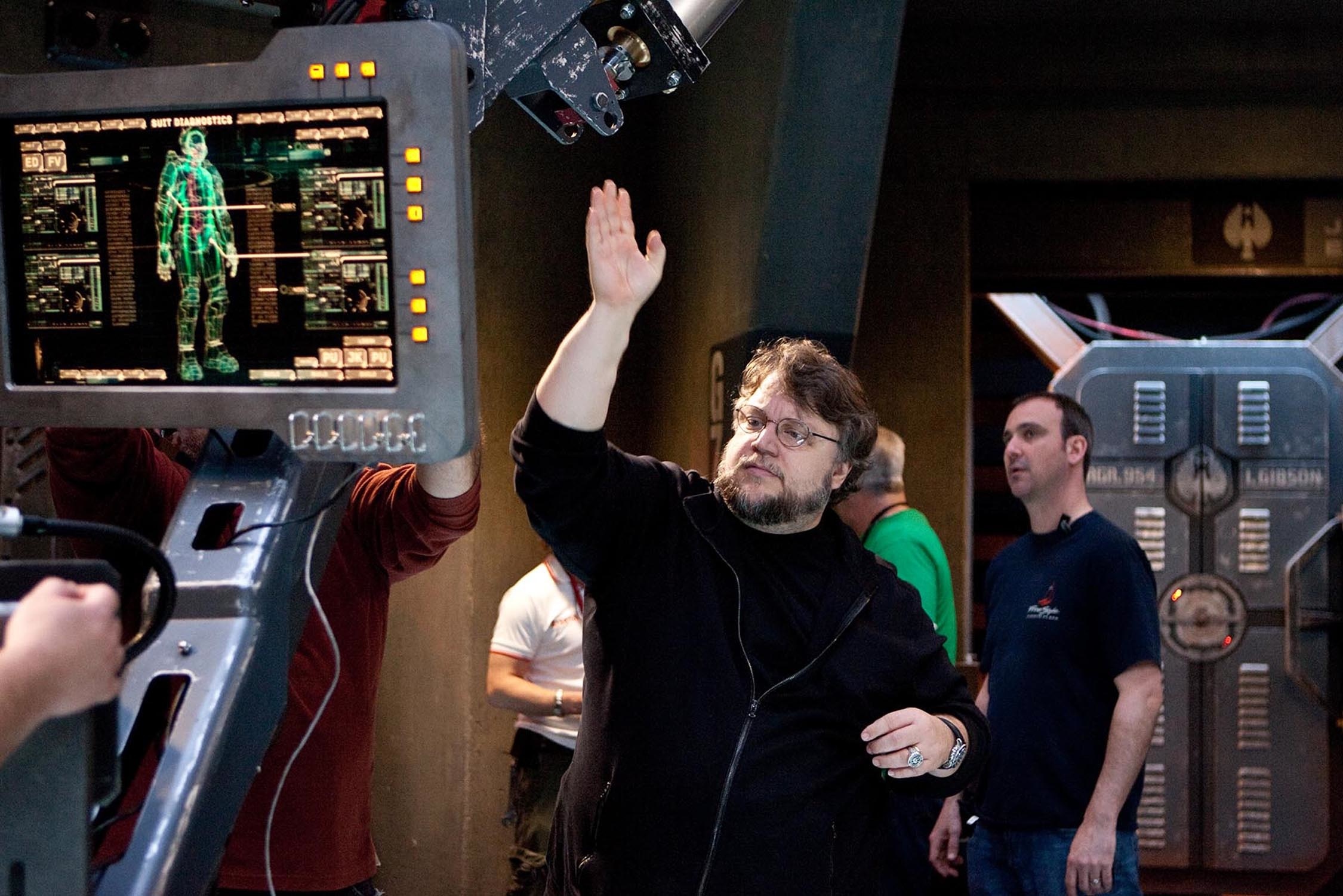 Guillermo del Toro, Pacific Rim, Behind the scenes, Set visit, 2250x1510 HD Desktop
