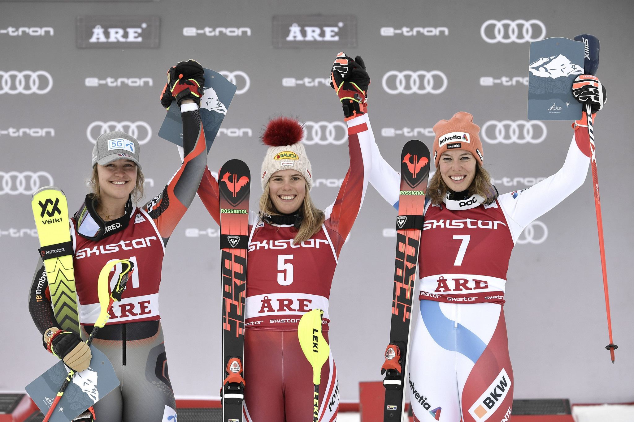 Katharina Liensberger, FIS Alpine Ski, Historic race, liensberger wins, 2050x1370 HD Desktop