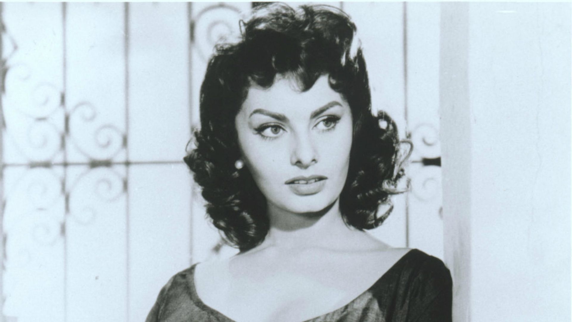 Sophia Loren, Stunning wallpapers, Ethan Tremblay collection, Vintage charm, 1920x1080 Full HD Desktop