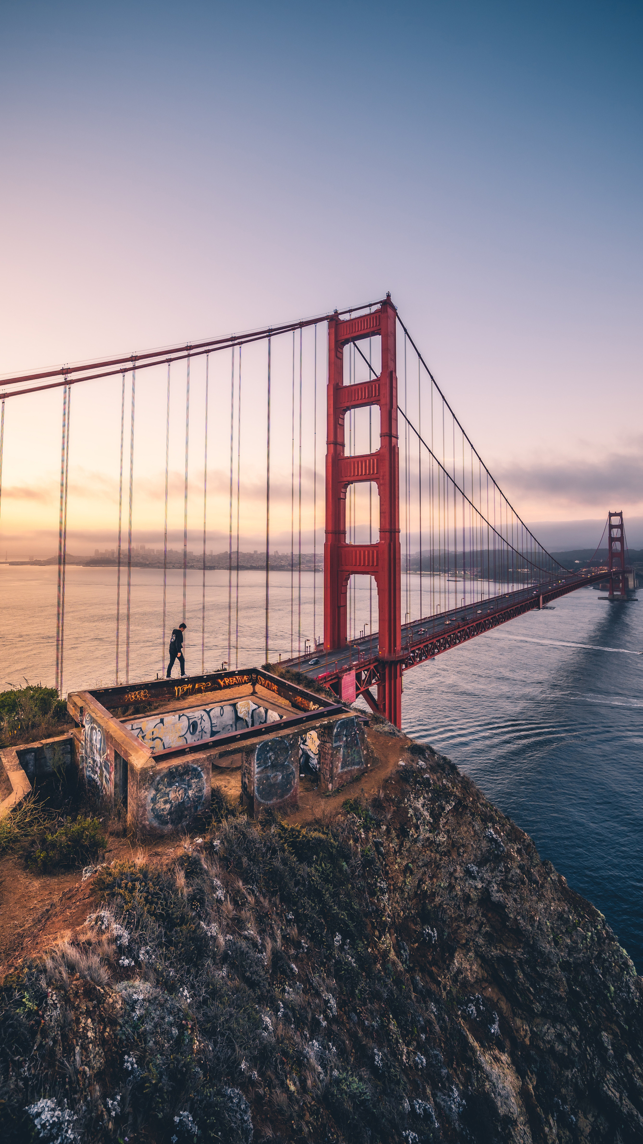Golden Gate Bridge, Boy walking, Sony Xperia, HD, 2160x3840 4K Phone