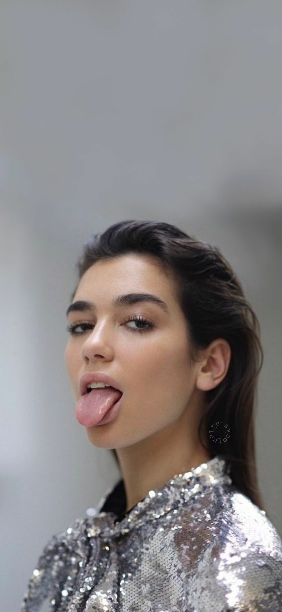 Dua Lipa: Was named the most streamed woman of 2017 in the UK by Spotify. 1080x2340 HD Wallpaper.