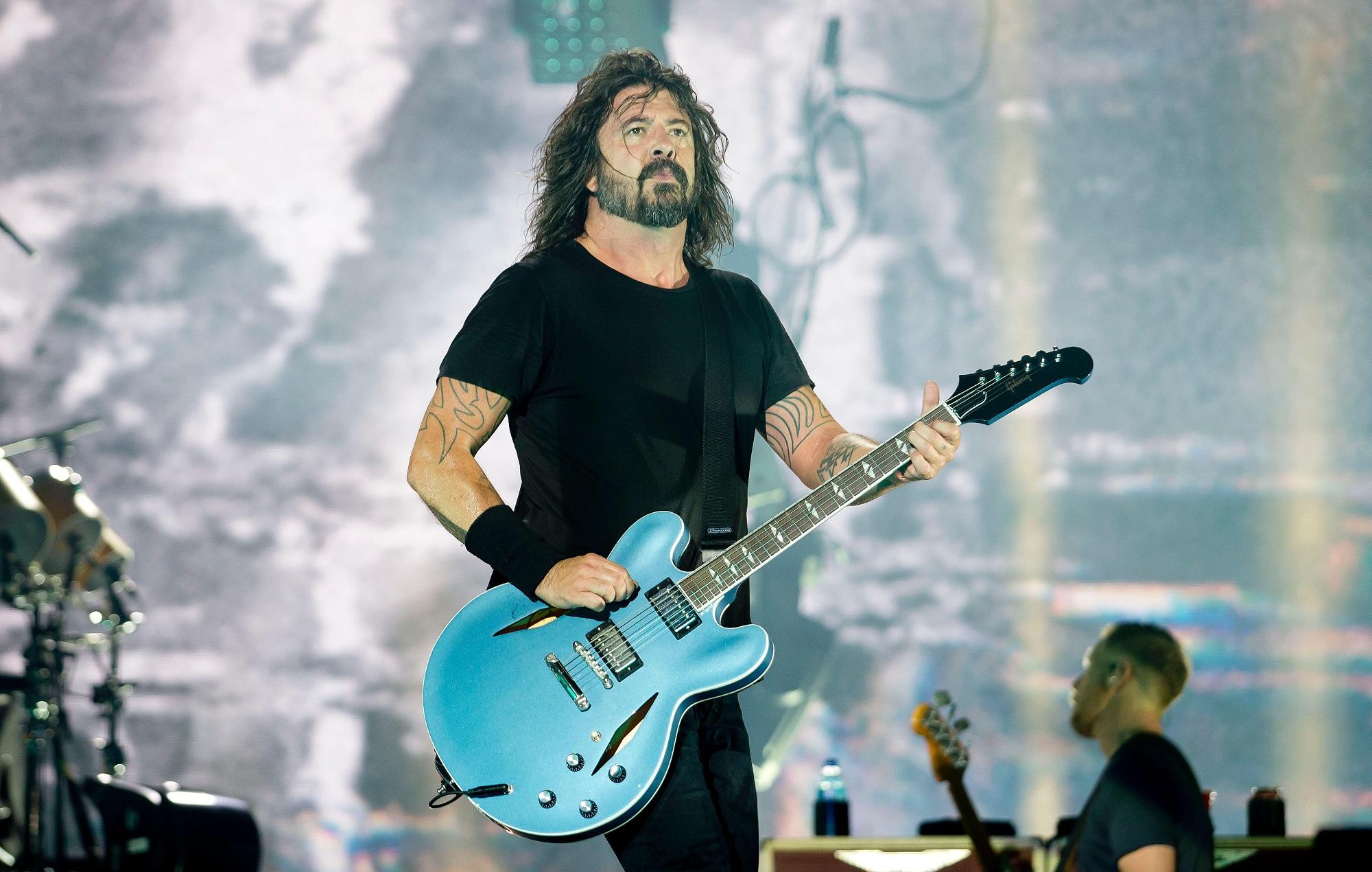 Dave Grohl, Personal thoughts, Music perception, Thought-provoking, 2000x1270 HD Desktop