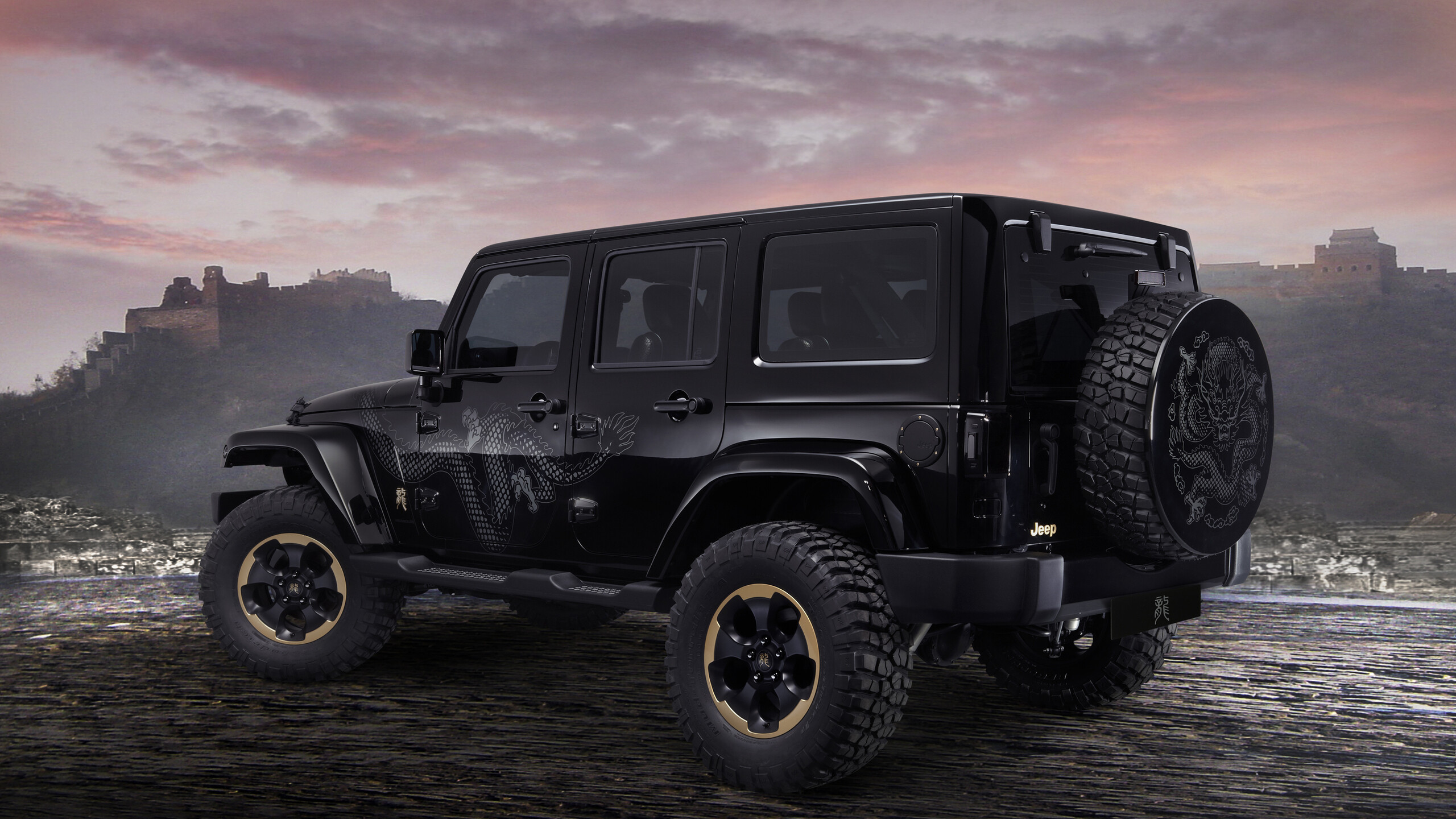 Jeep: 2014 Wrangler Unlimited Dragon Edition. 2560x1440 HD Background.
