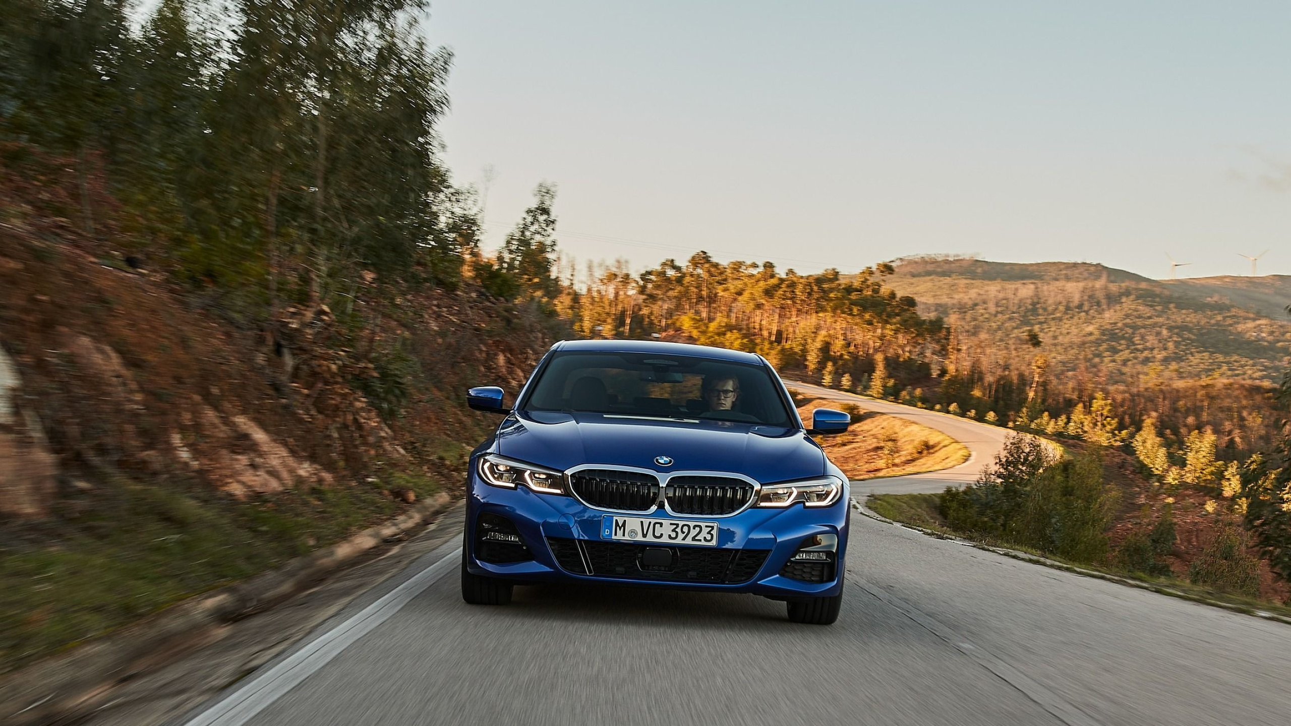 BMW 3 Series, Auto allure, 330i model, Captivating presence, 2560x1440 HD Desktop