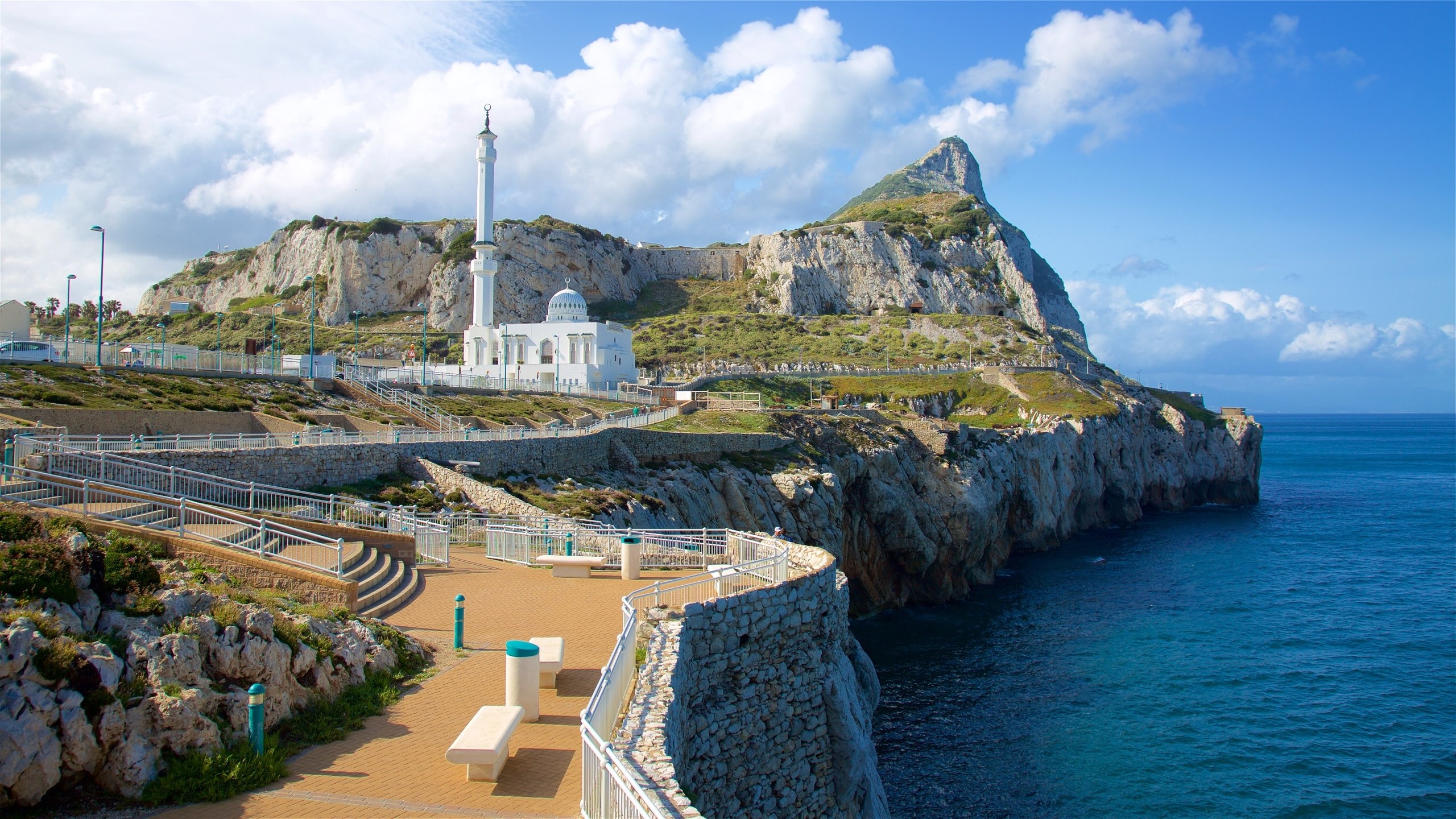 Gibraltar, Things to do, Expedia guide, 2560x1440 HD Desktop