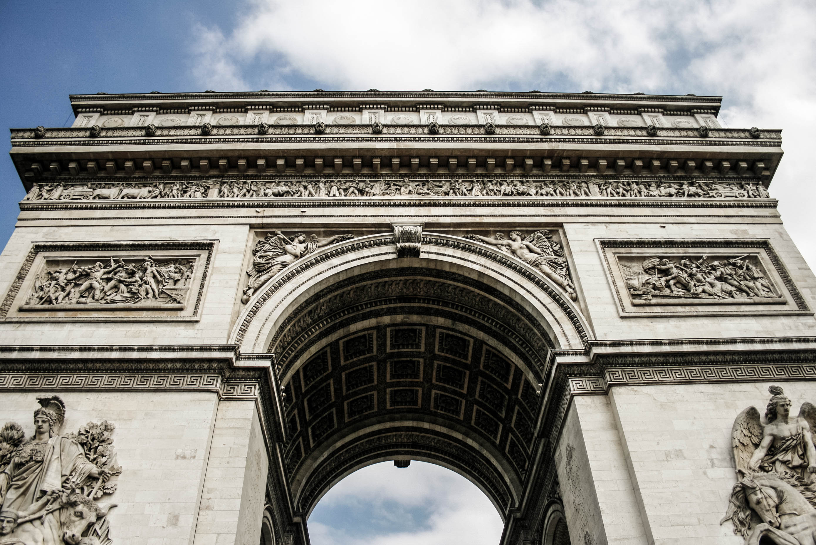 Arc de Triomphe, Low angle photography, Free stock photo, Unique perspective, 2780x1860 HD Desktop