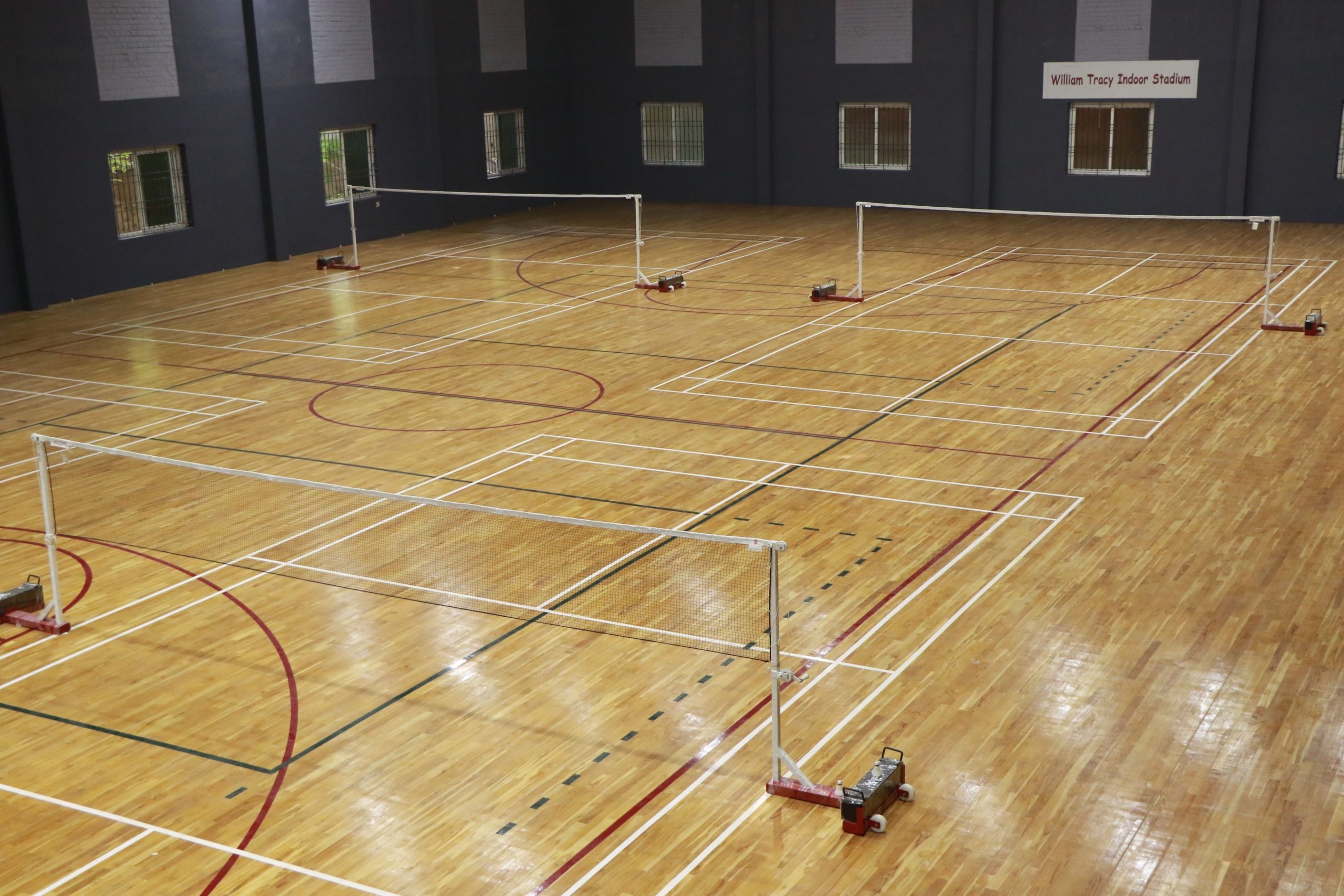Ball Badminton: Racket sports court of fixed dimensions, Team sport, Sports and Games. 2560x1710 HD Wallpaper.