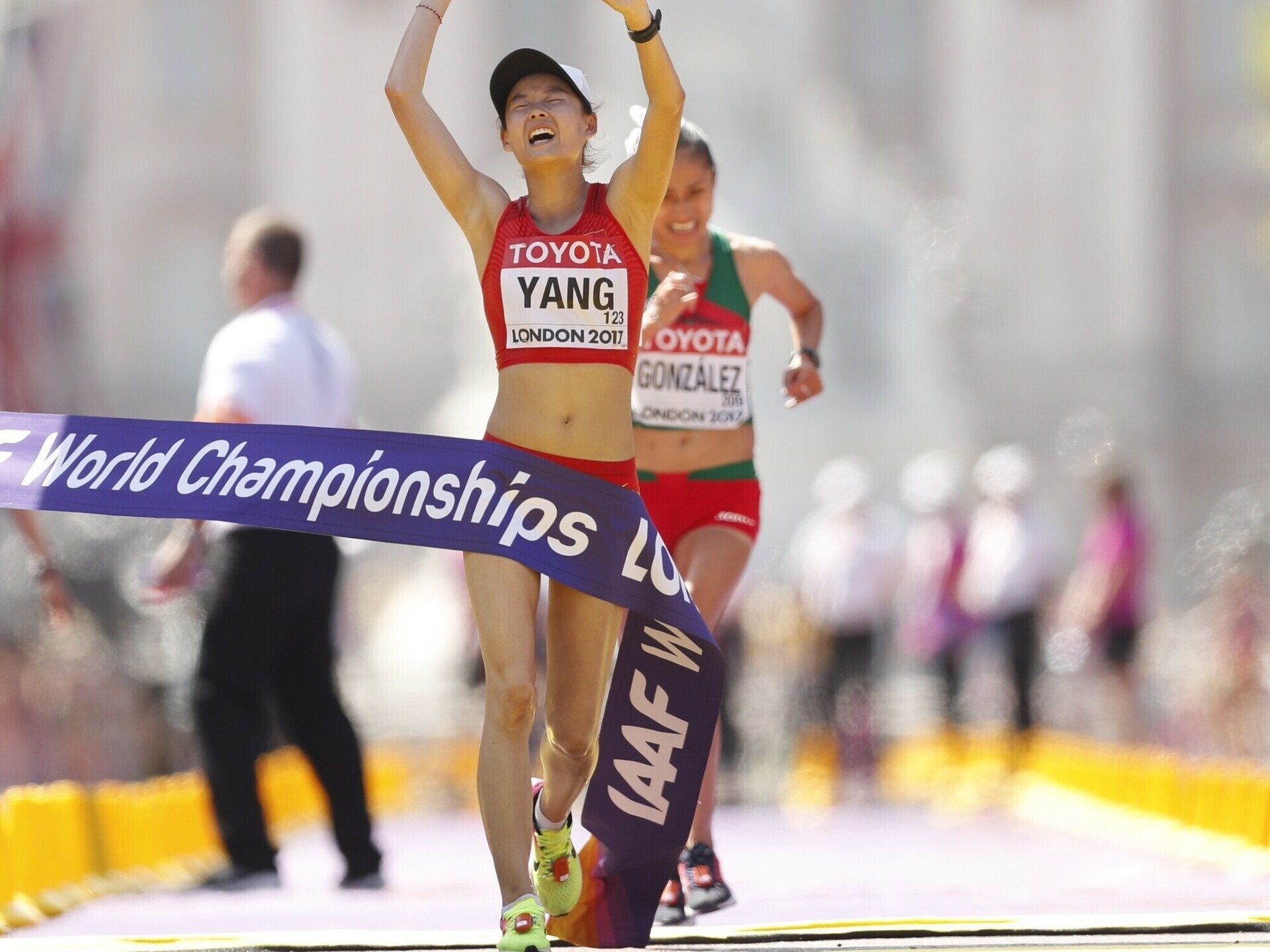Yang Jiayu, Surprise finish, 20km race, Palmisano's Italian record, 1920x1440 HD Desktop