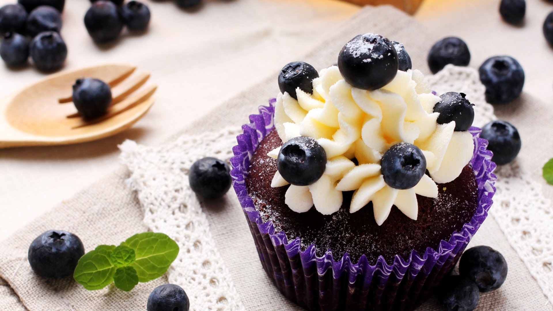 Muffin: Similar to cupcakes in size and cooking methods. 1920x1080 Full HD Background.