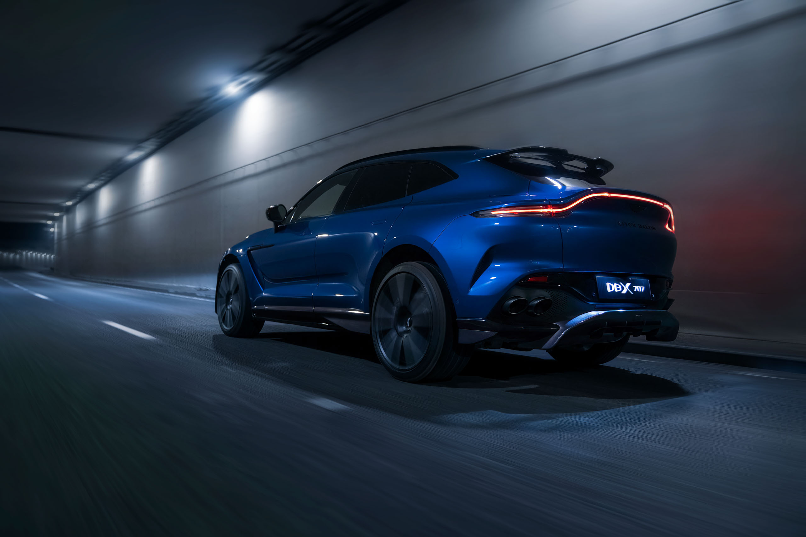 Aston Martin DBX, Exhilarating power, Powerhouse performance, Dominate the road, 2560x1710 HD Desktop
