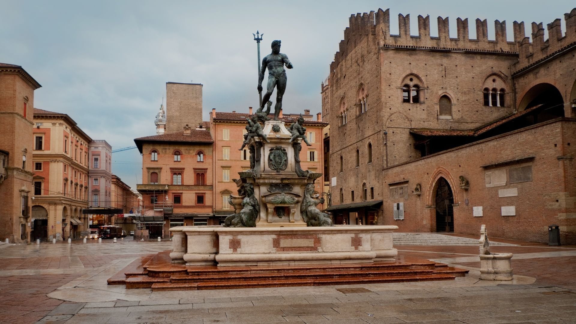 Historical palazzos, Architectural wonders, Environs of Bologna, Bologna travel, 1920x1080 Full HD Desktop