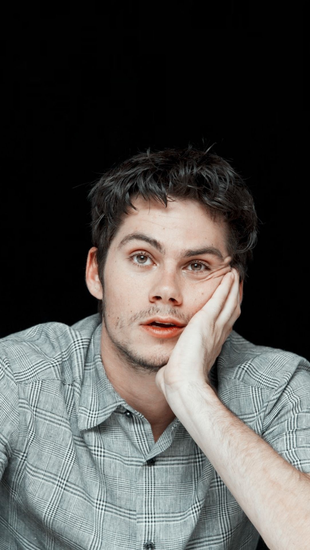 Dylan O'Brien, Top free backgrounds, Wallpaper collection, Actor's appeal, 1090x1920 HD Phone