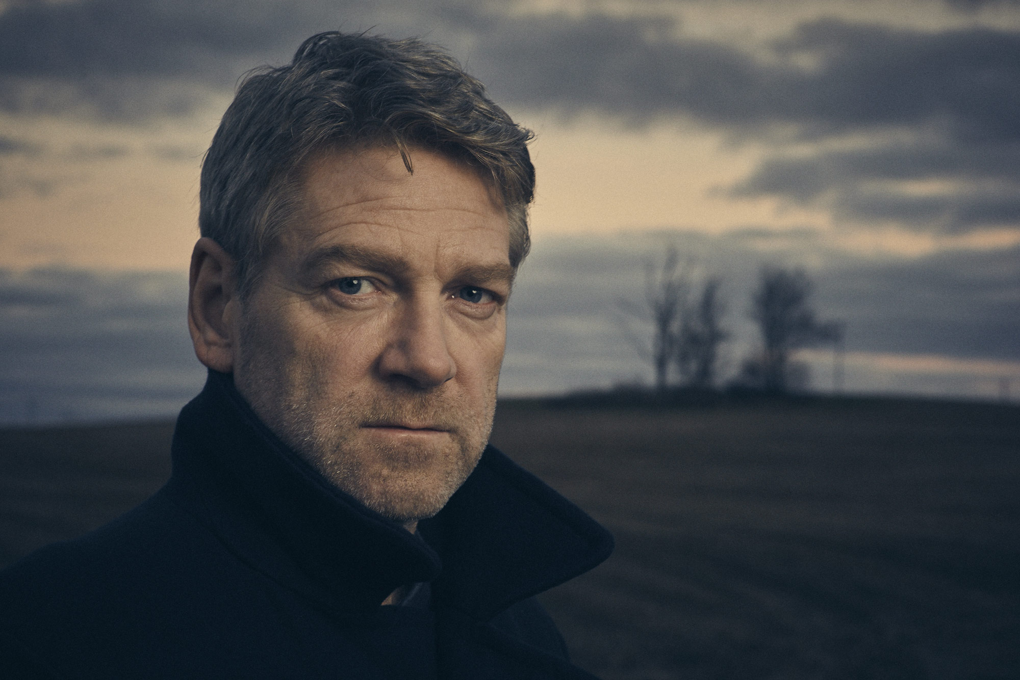 Kenneth Branagh: Academy Awards nominations for Best Actor and Best Director for Henry V. 2000x1340 HD Wallpaper.