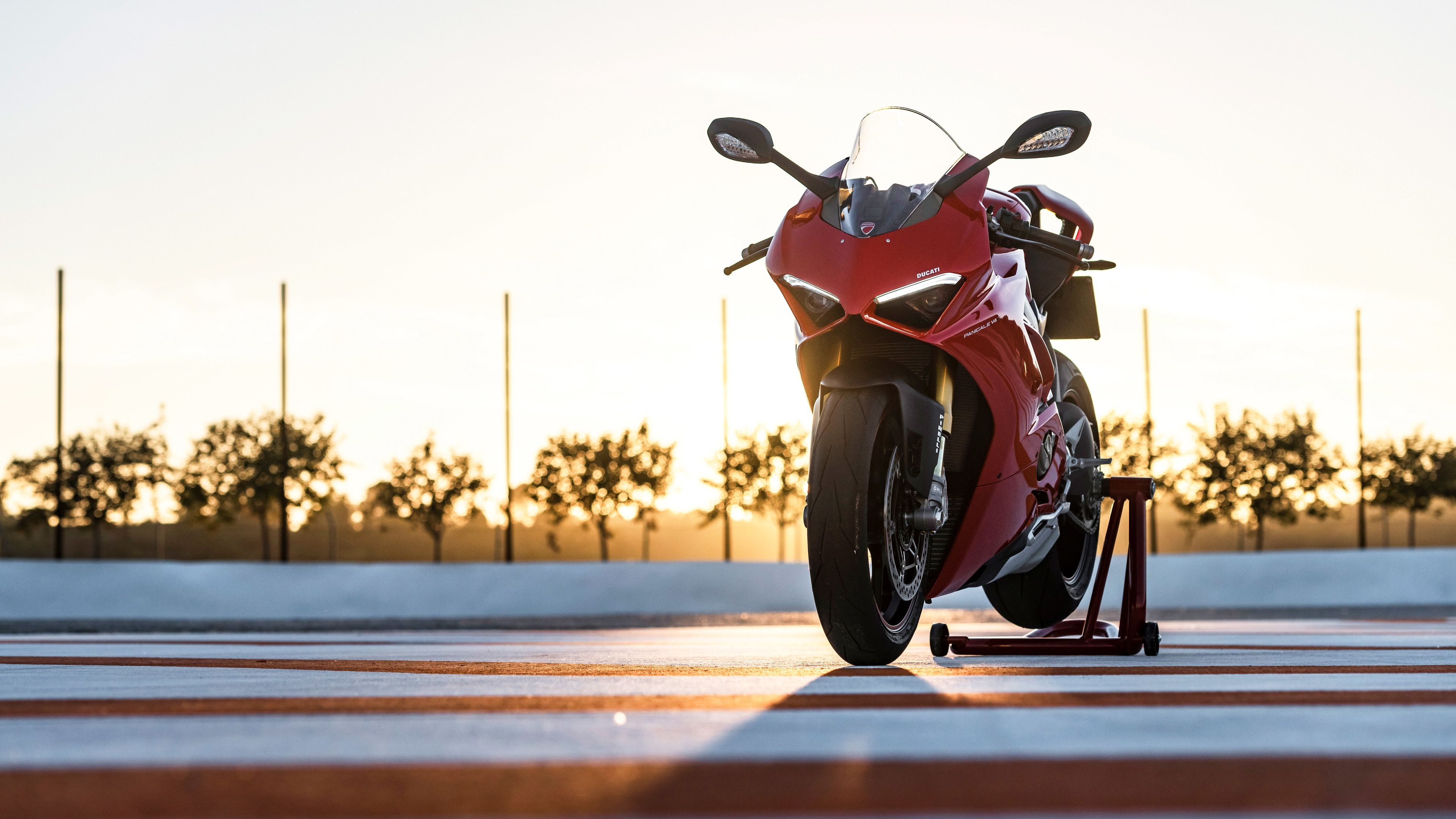 Superbike: Ducati Panigale V4, Ducati's first large-production street bike with a V4 engine. 3840x2160 4K Wallpaper.
