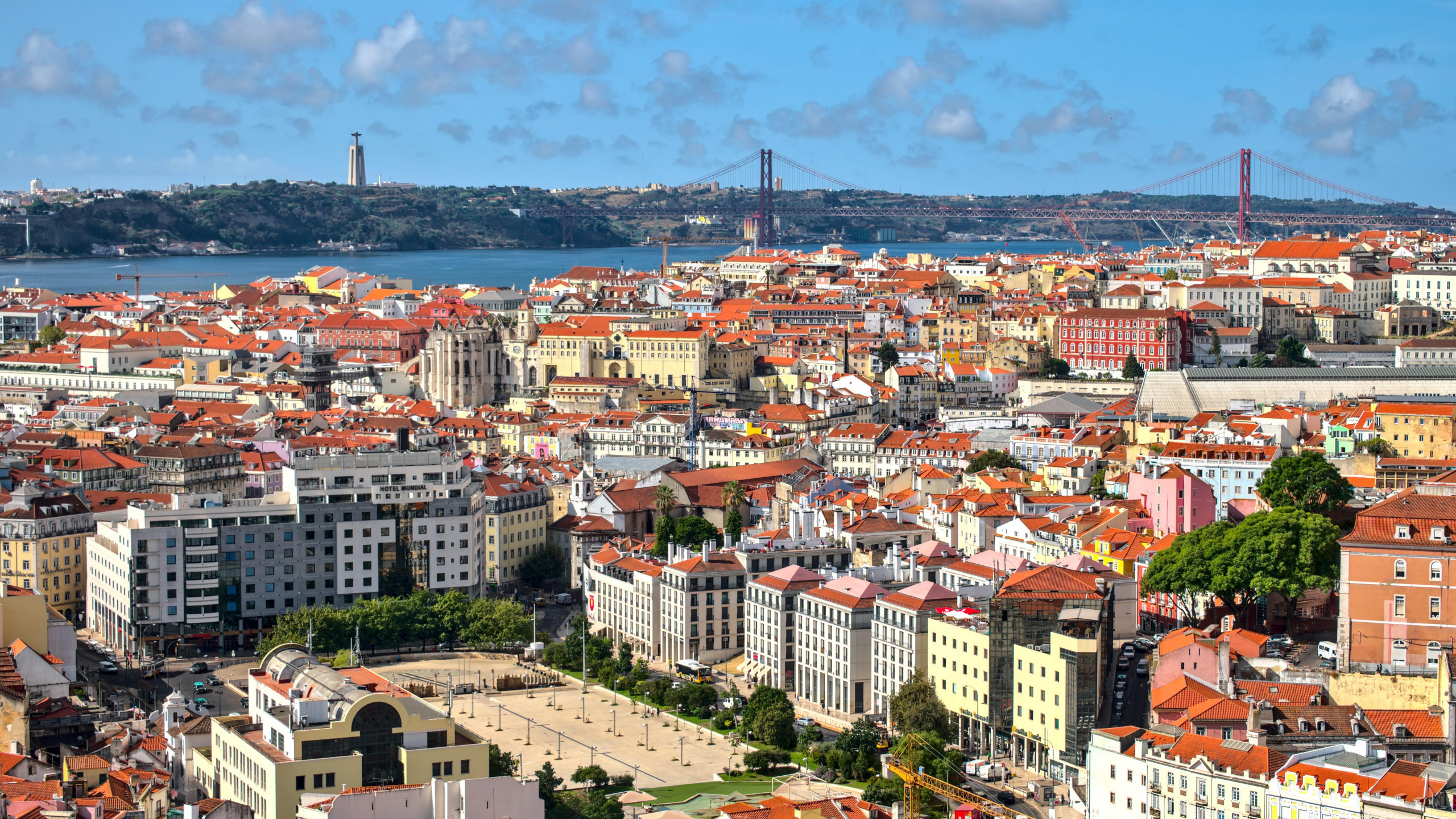 Lisbon cityscape, Urban aesthetics, Beautiful wallpaper, Portuguese charm, 2560x1440 HD Desktop