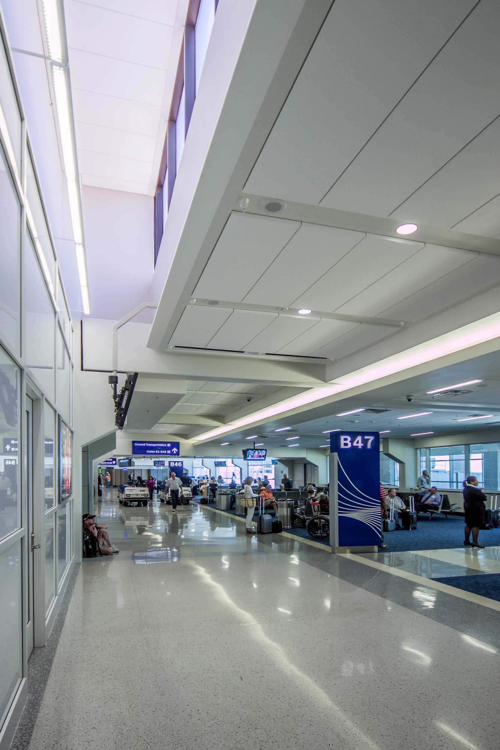 Dallas Fort Worth Airport, Terminal B, Gordon Inc, 1670x2500 HD Phone