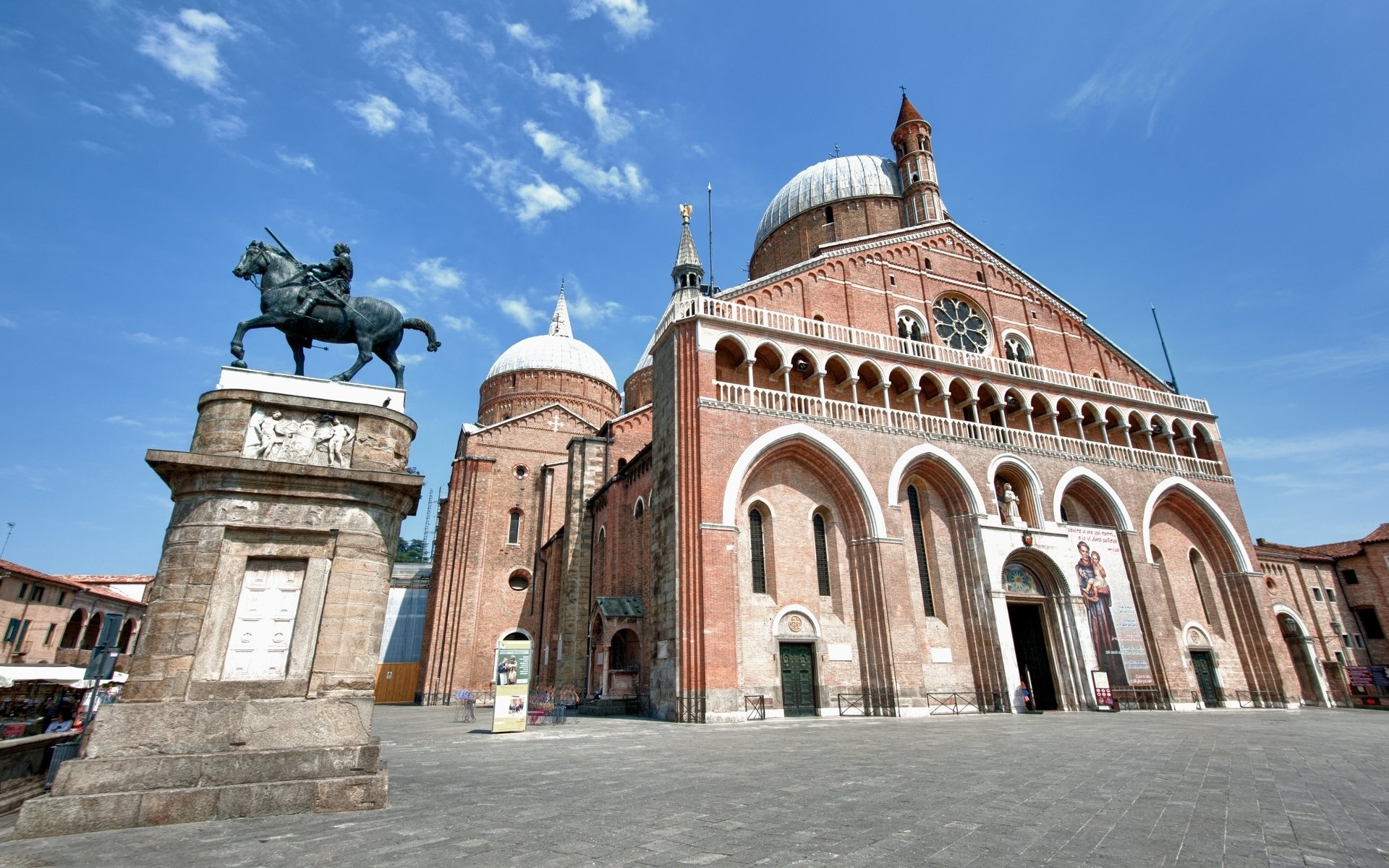 Padua, Italy, Basilica of Saint Anthony, Sacred aura, 1920x1200 HD Desktop