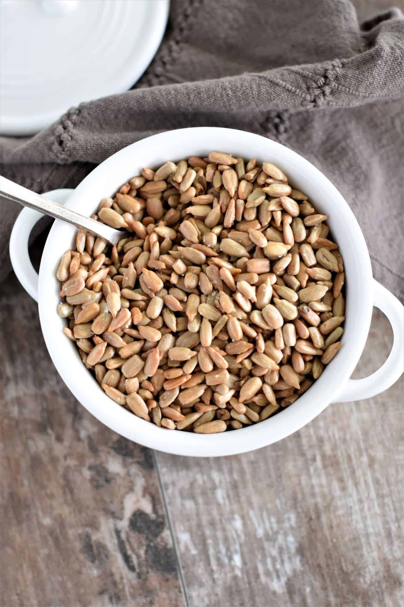 Oven roasted sunflower seeds, Easy snack recipe, Watch, Learn, Eat, Perfect crunch, 1340x2000 HD Handy