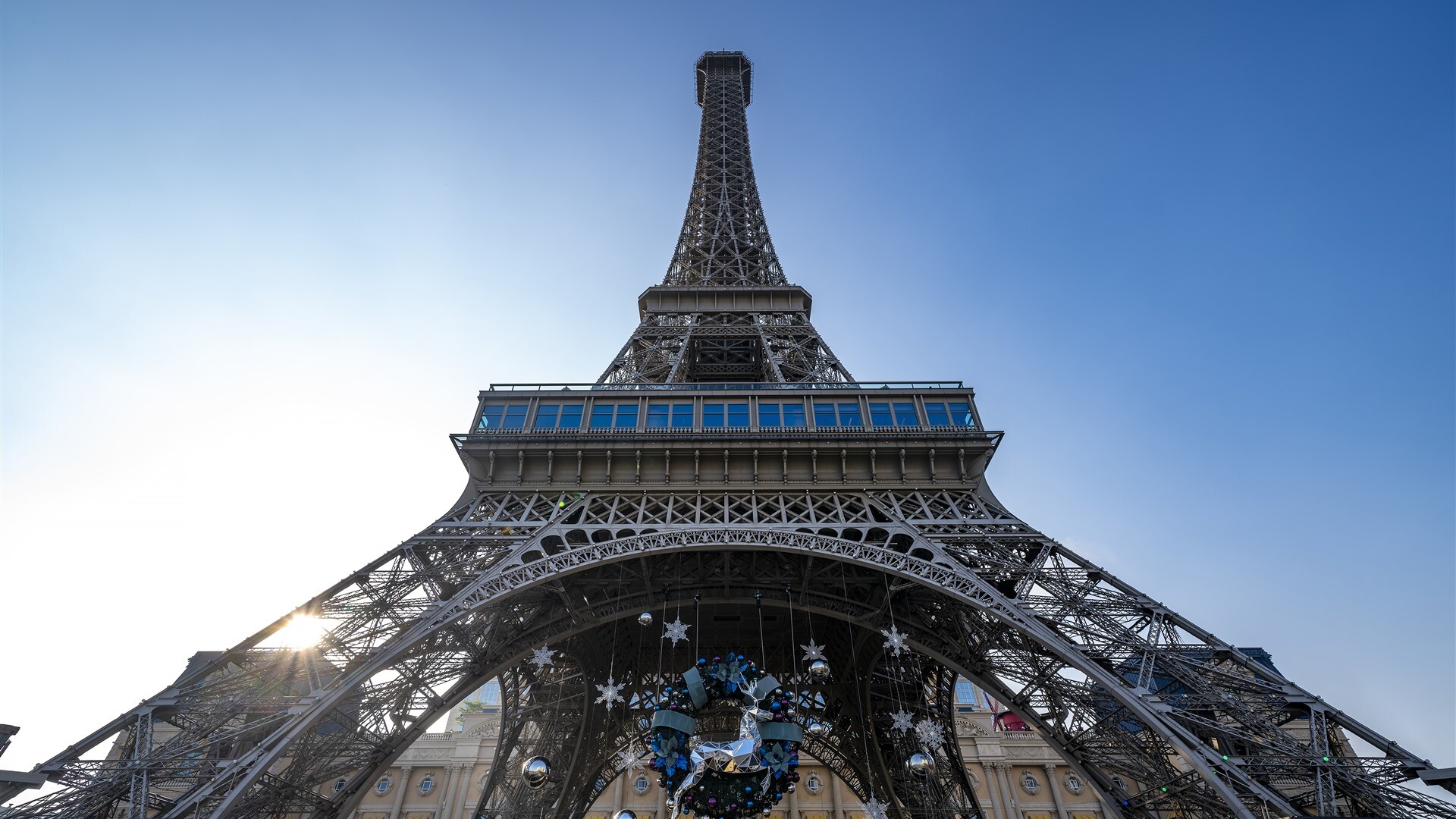 Eiffel Tower: Paris' most famous attraction, Champ de Mars. 1920x1080 Full HD Wallpaper.