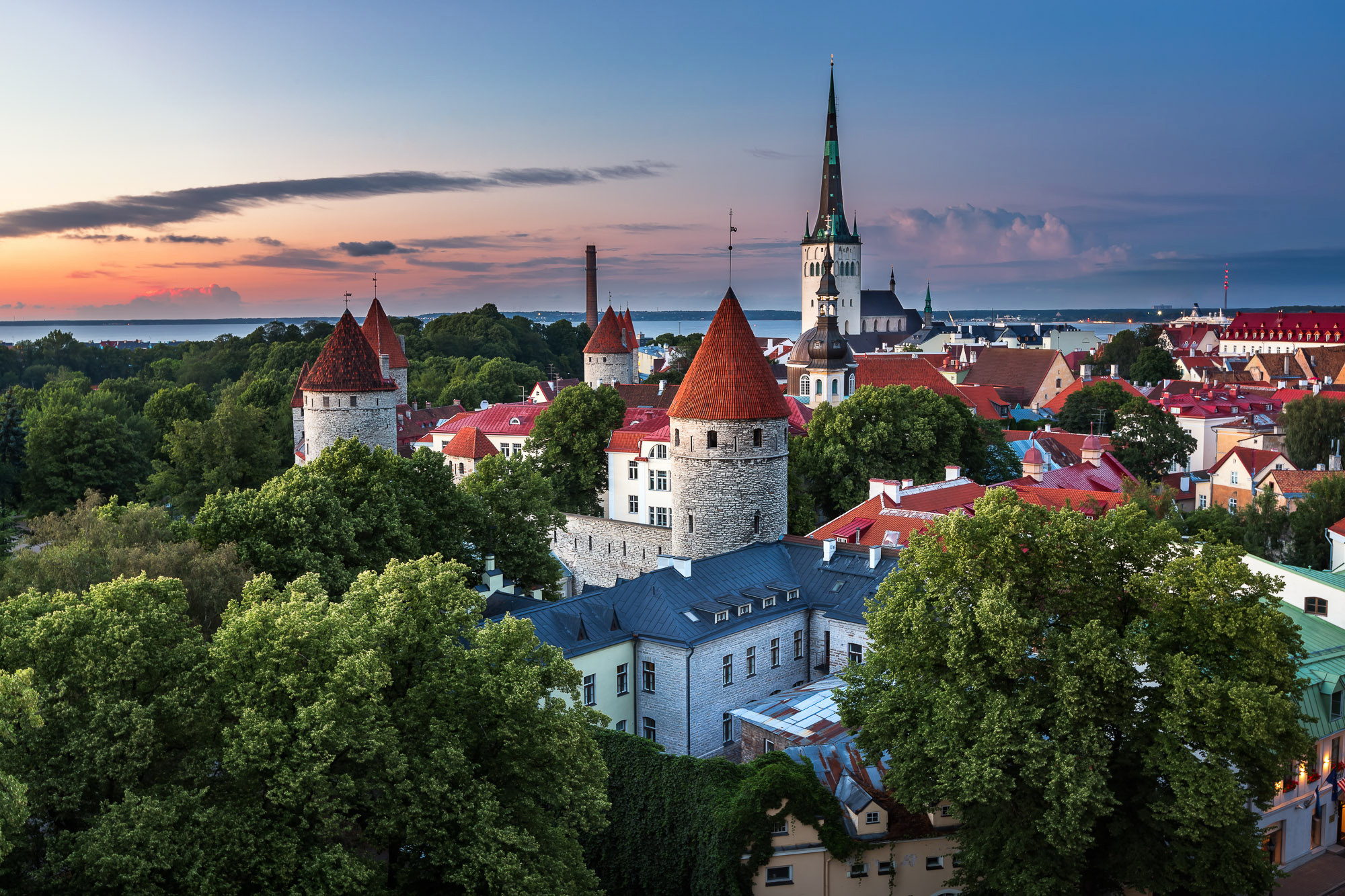 Tallinn, Estonia, HD wallpaper, Background image, 2000x1340 HD Desktop